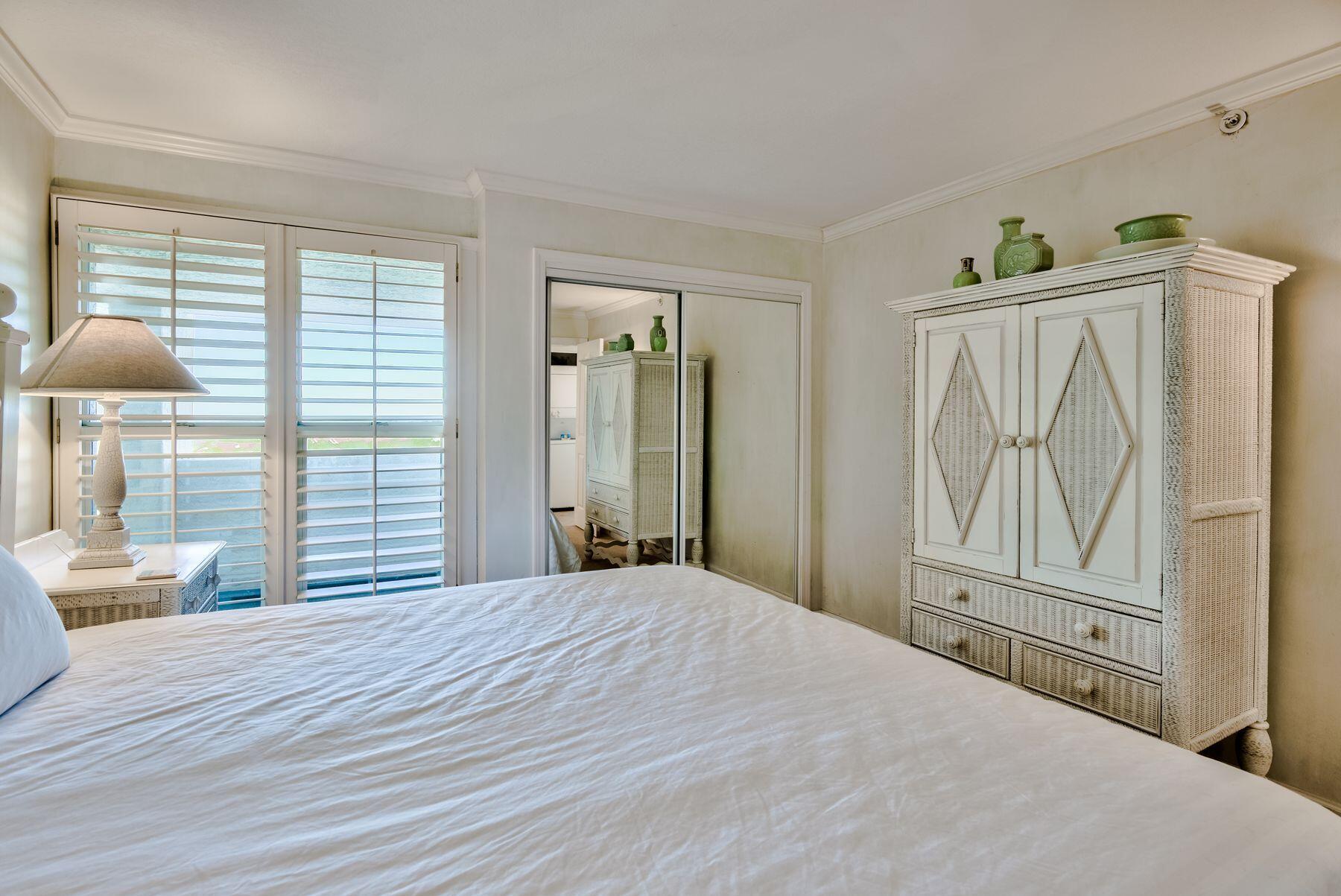 BEACHSIDE 1 CONDO - Residential