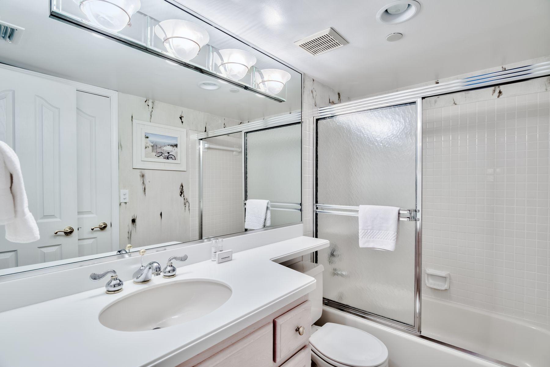 BEACHSIDE 1 CONDO - Residential