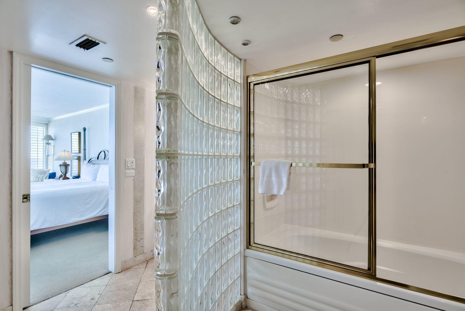 BEACHSIDE 1 CONDO - Residential