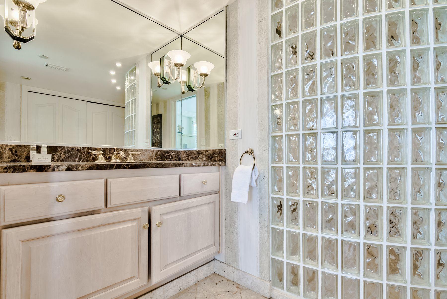 BEACHSIDE 1 CONDO - Residential