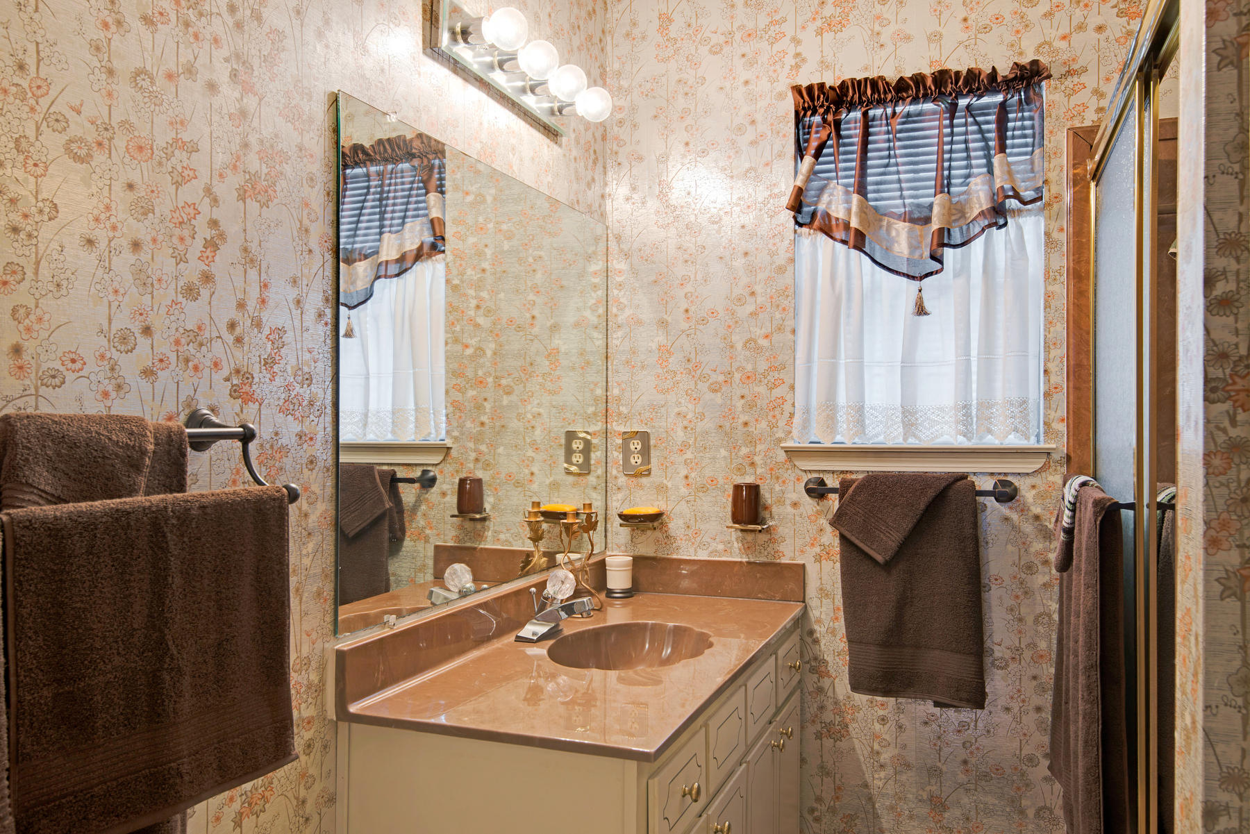 DONLABROOK GARDYNS - Residential