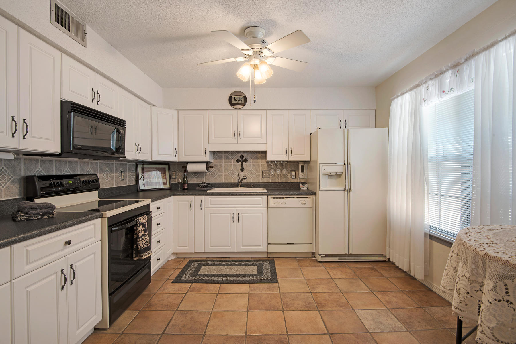 DONLABROOK GARDYNS - Residential