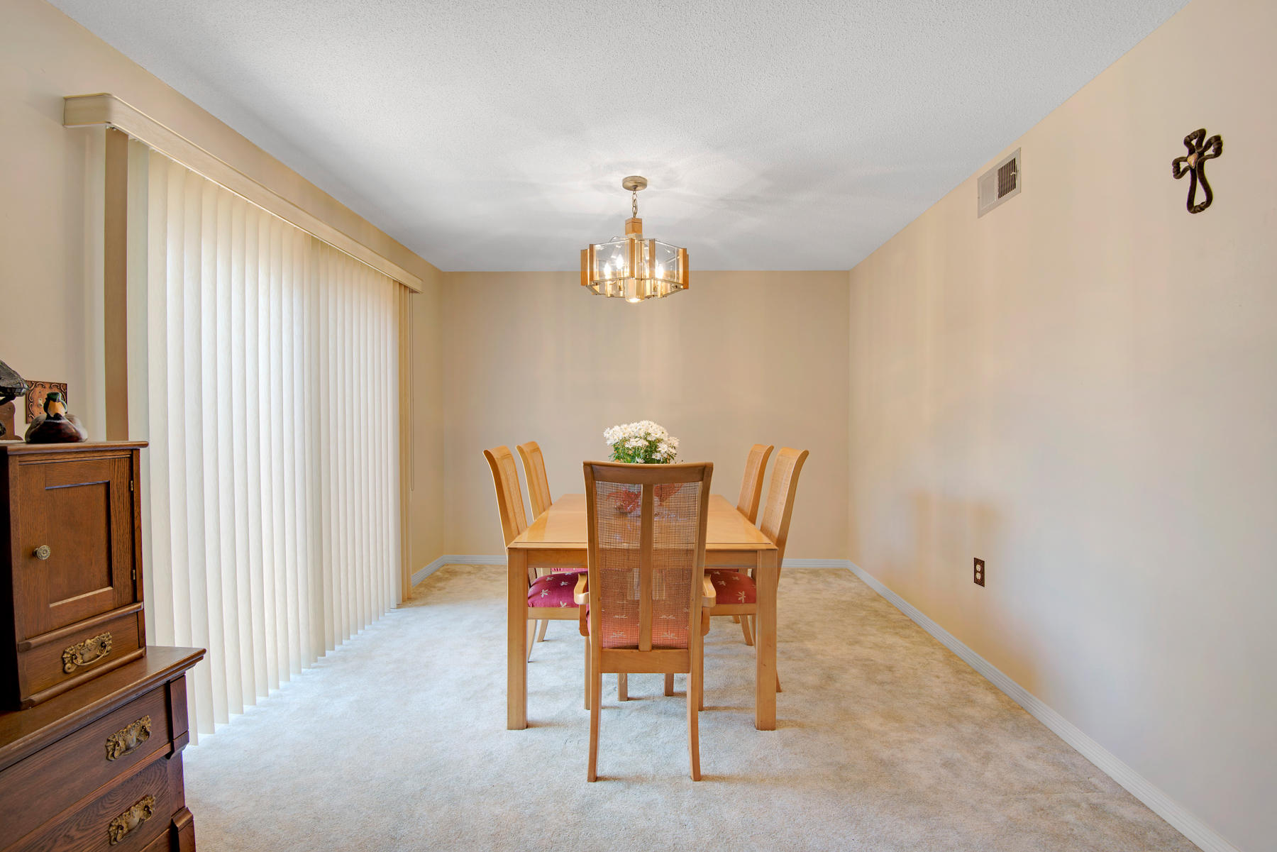 DONLABROOK GARDYNS - Residential