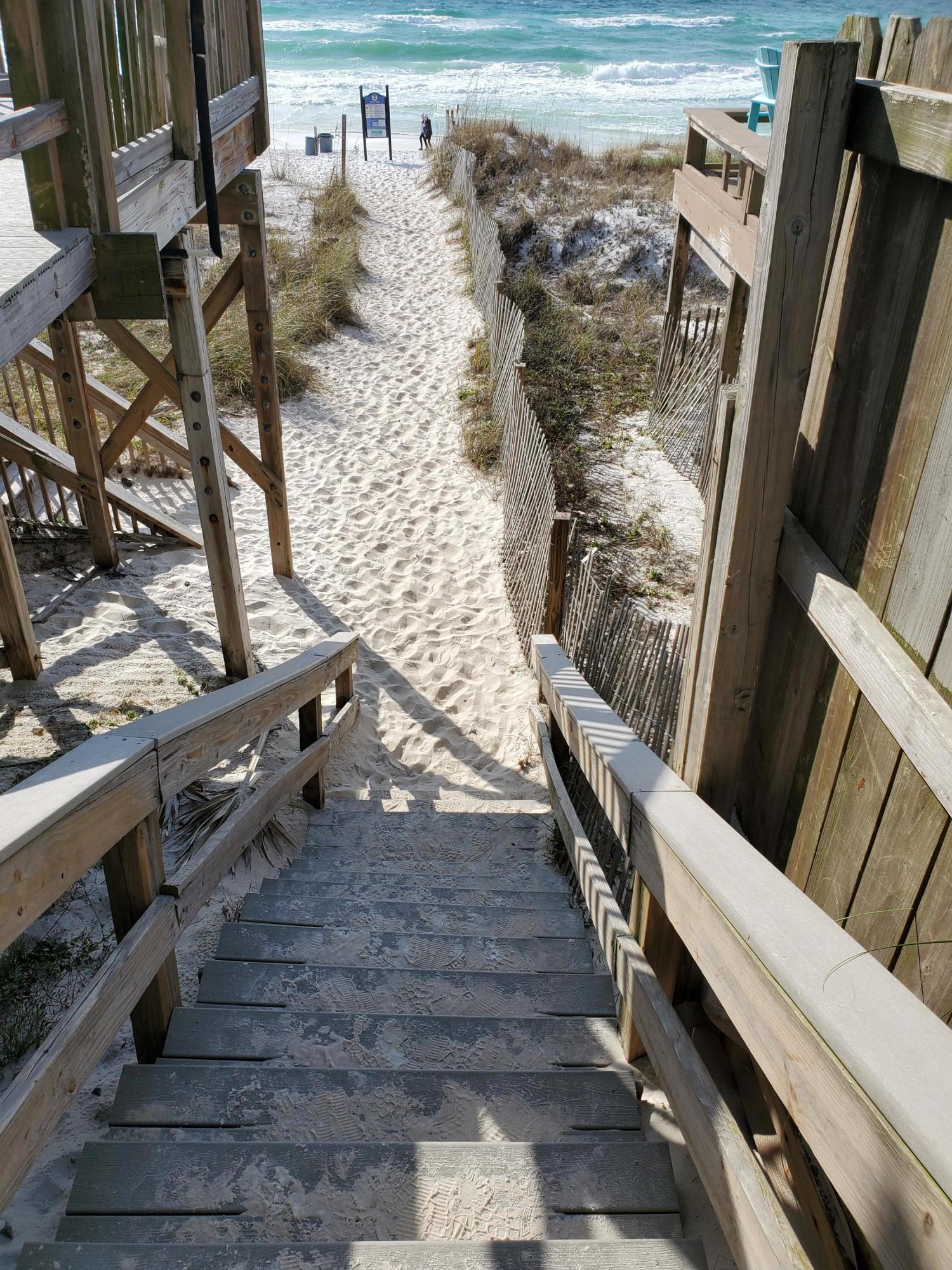 NANTUCKET COTTAGES - Residential
