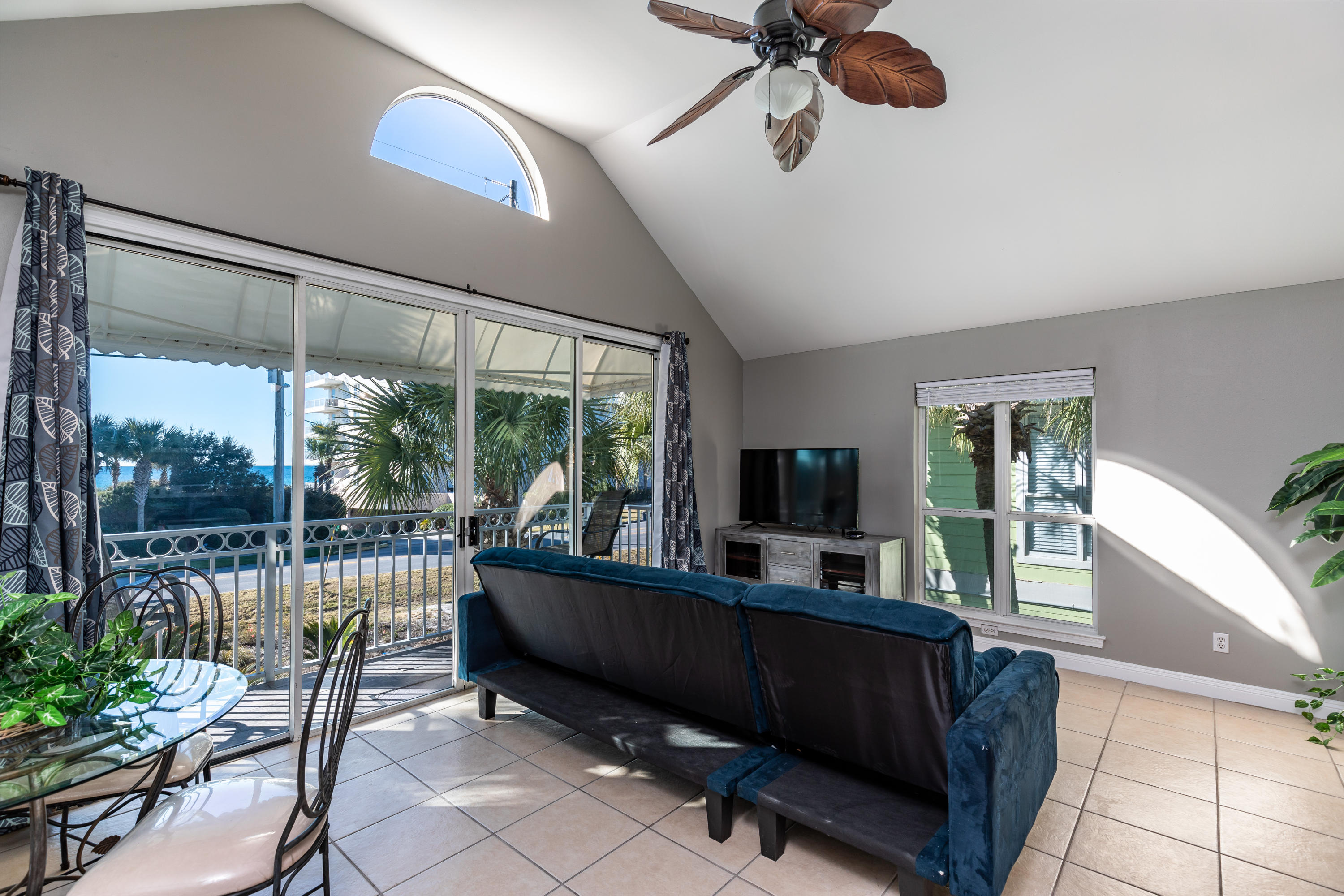 NANTUCKET COTTAGES - Residential