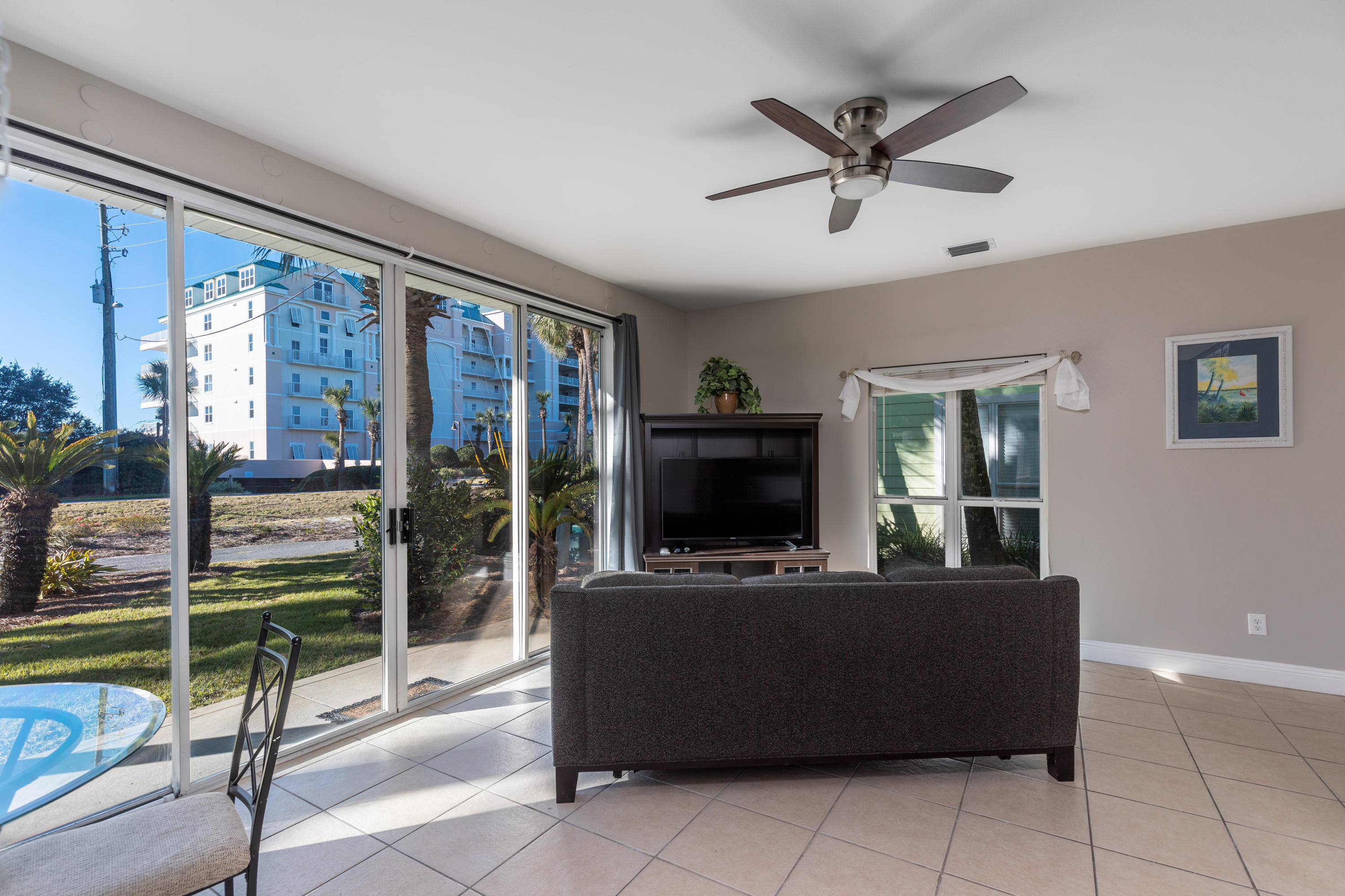 NANTUCKET COTTAGES - Residential