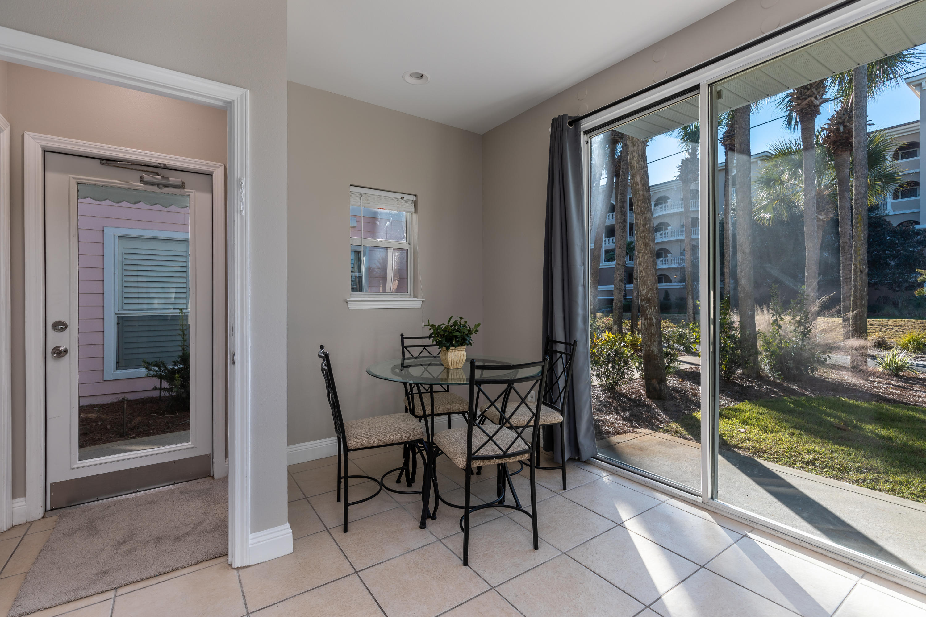 NANTUCKET COTTAGES - Residential