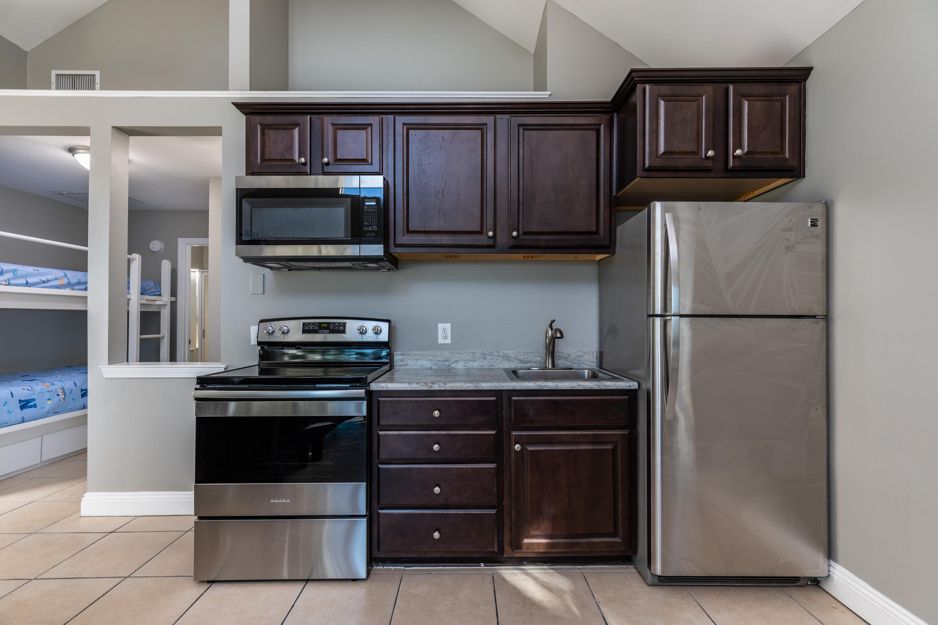 NANTUCKET COTTAGES - Residential