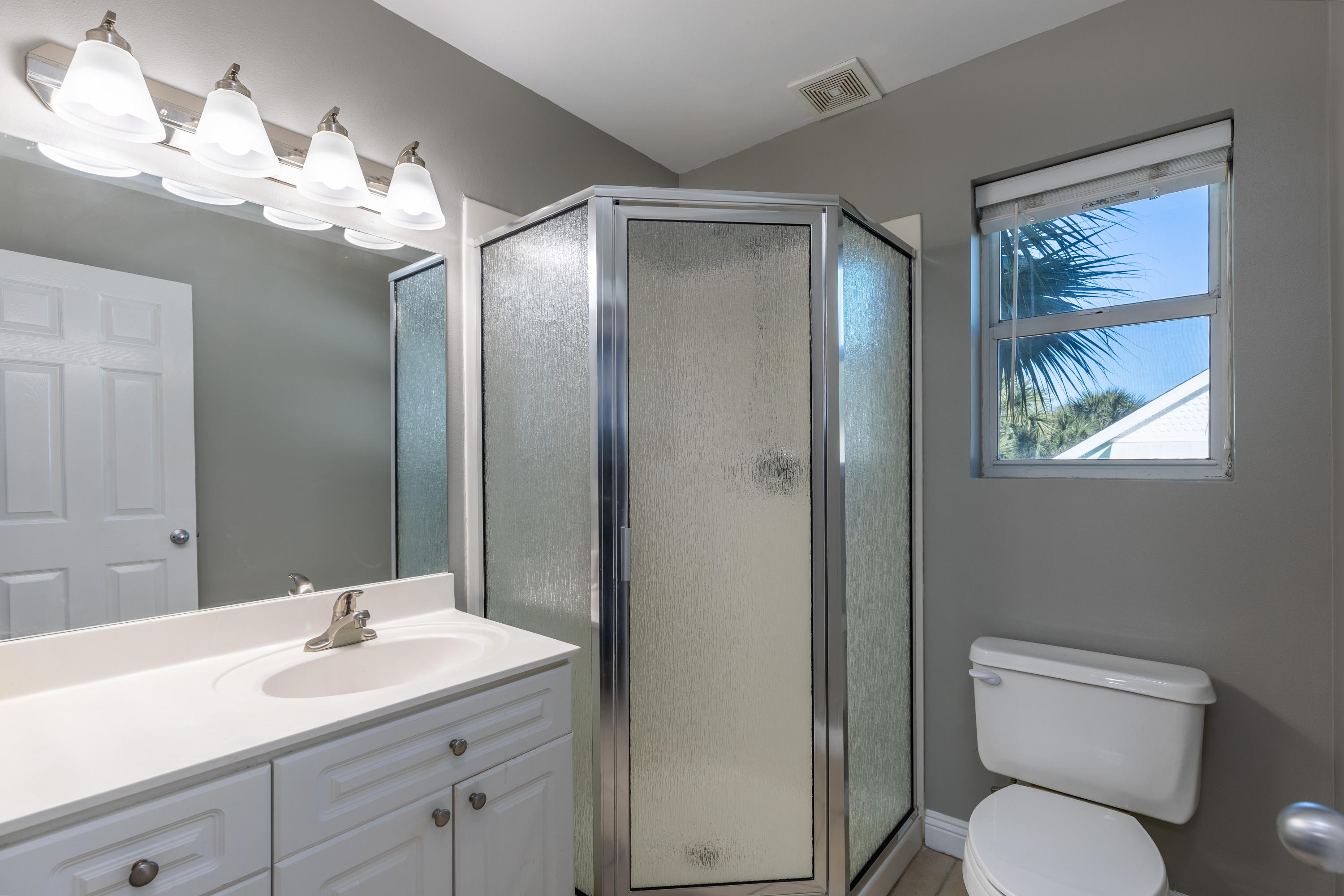 NANTUCKET COTTAGES - Residential