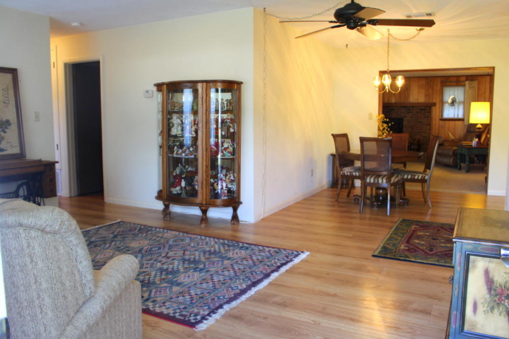 OAK TREE PARK - Residential