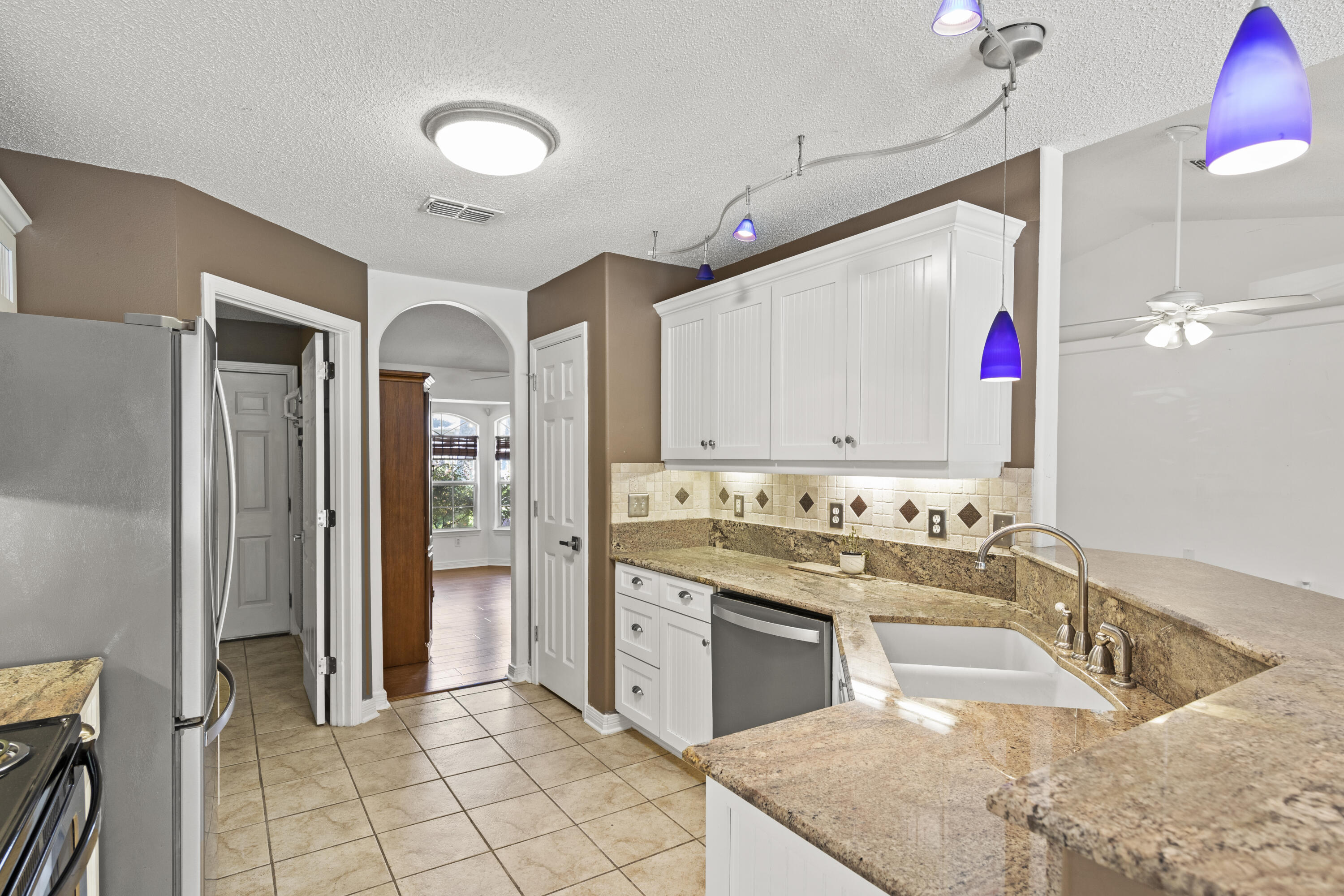 SOUND HAMMOCK - Residential