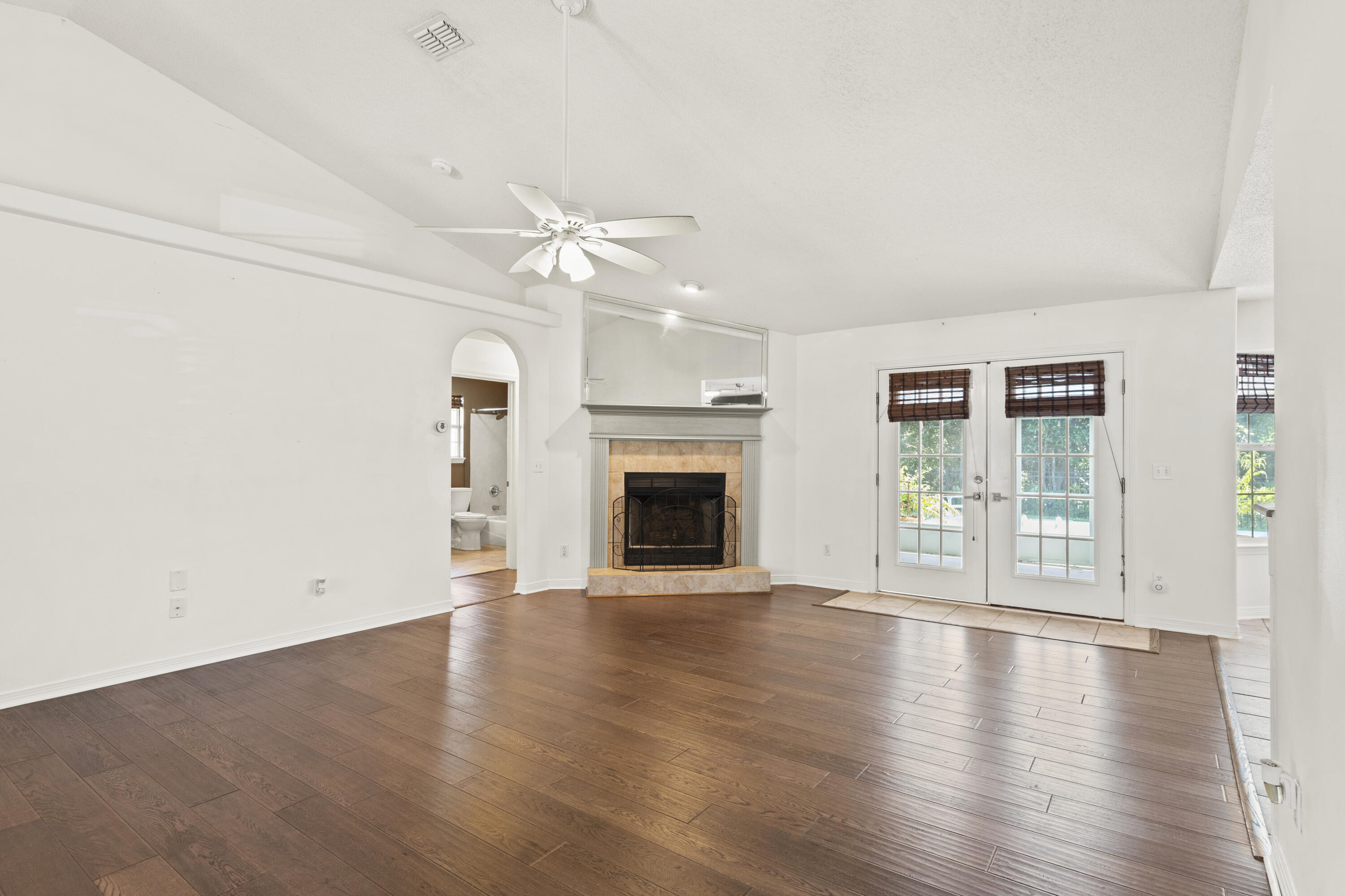 SOUND HAMMOCK - Residential