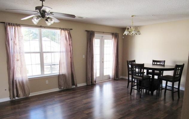 ROLLING PINES - Residential