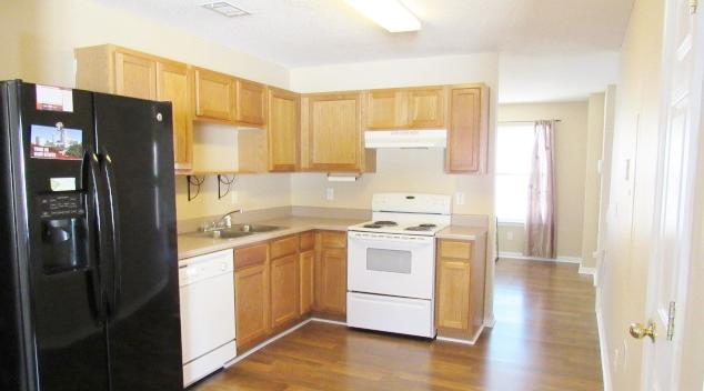 ROLLING PINES - Residential