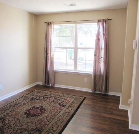 ROLLING PINES - Residential