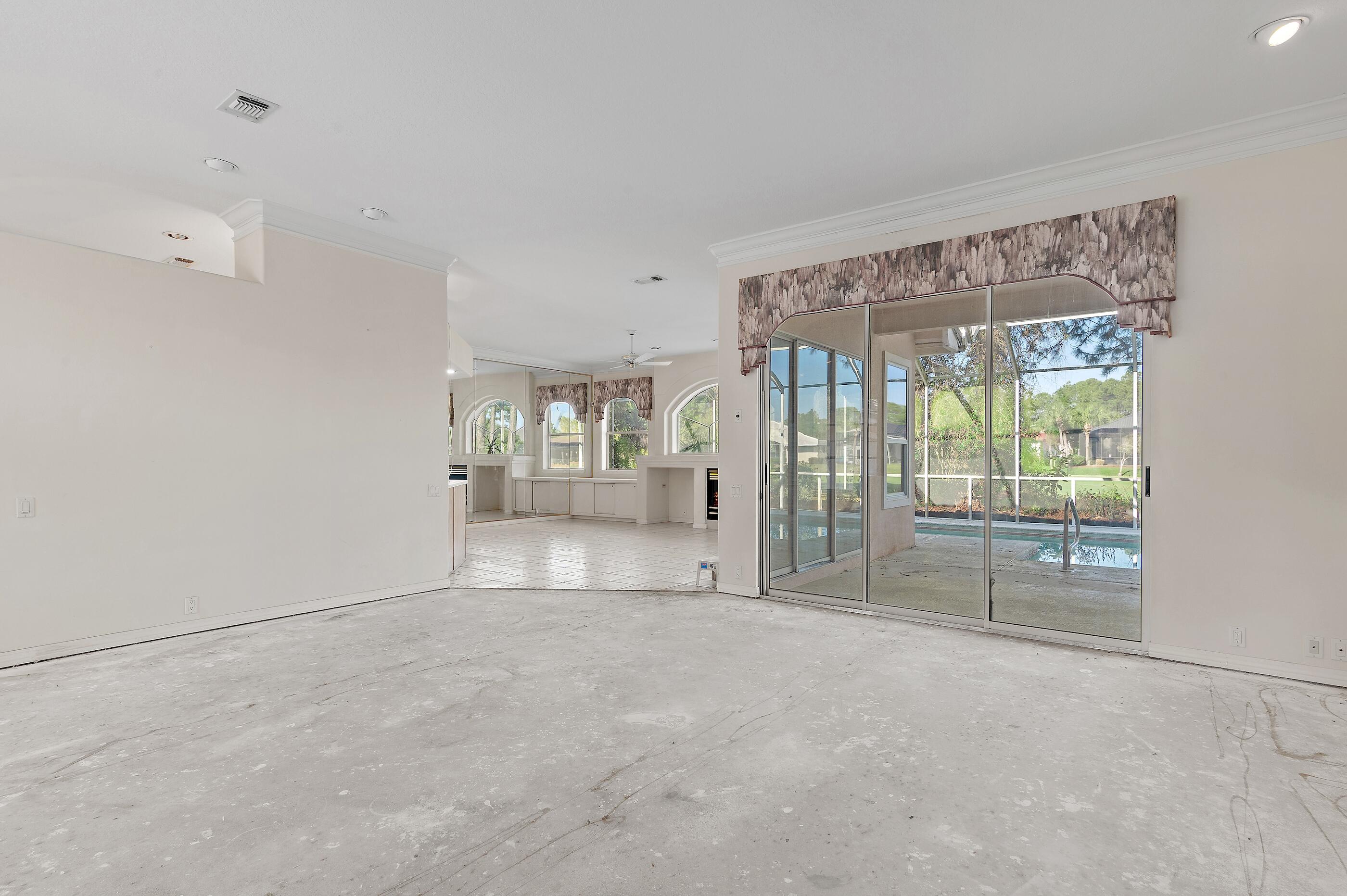 Emerald Bay - Residential