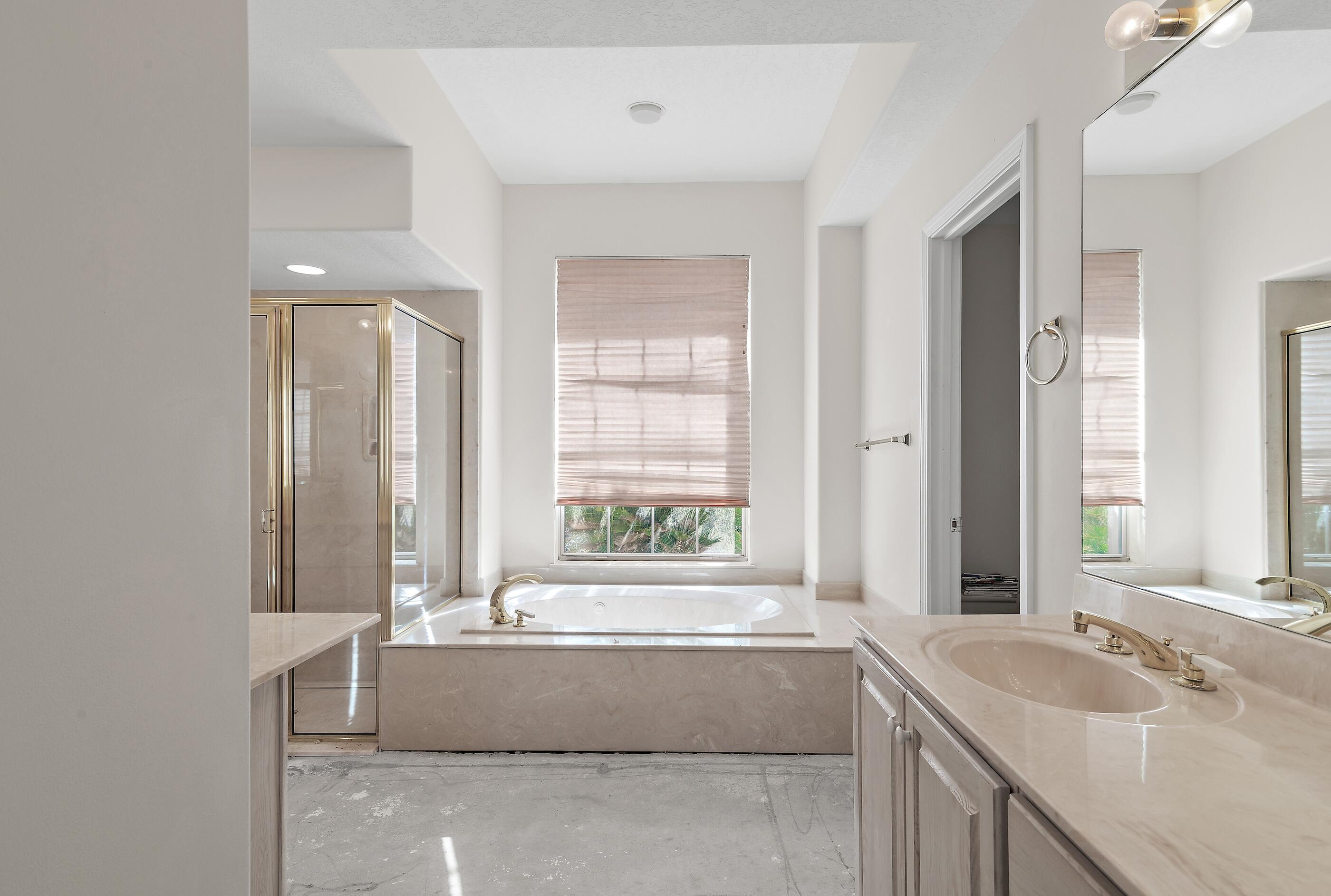 Emerald Bay - Residential
