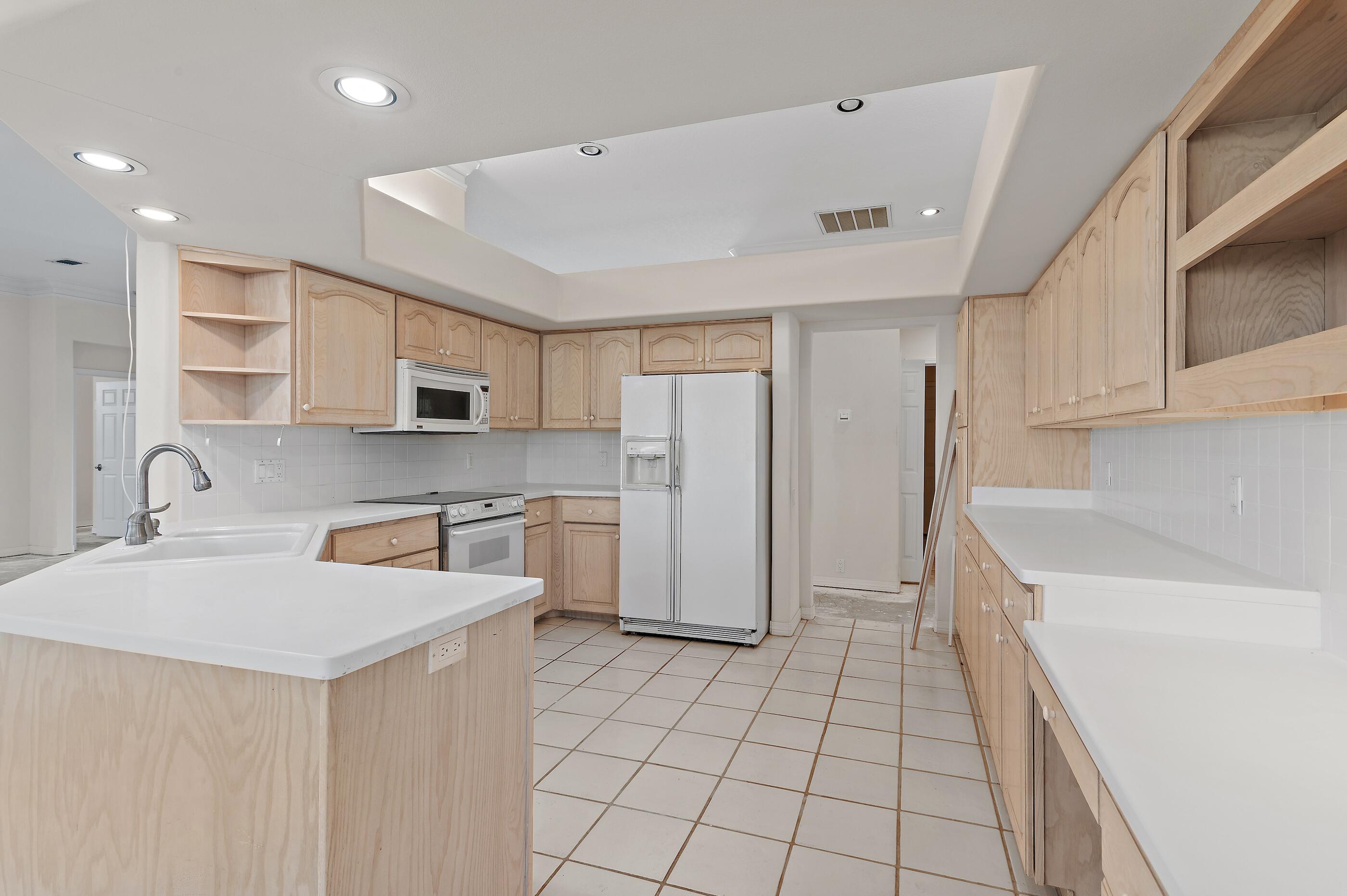Emerald Bay - Residential