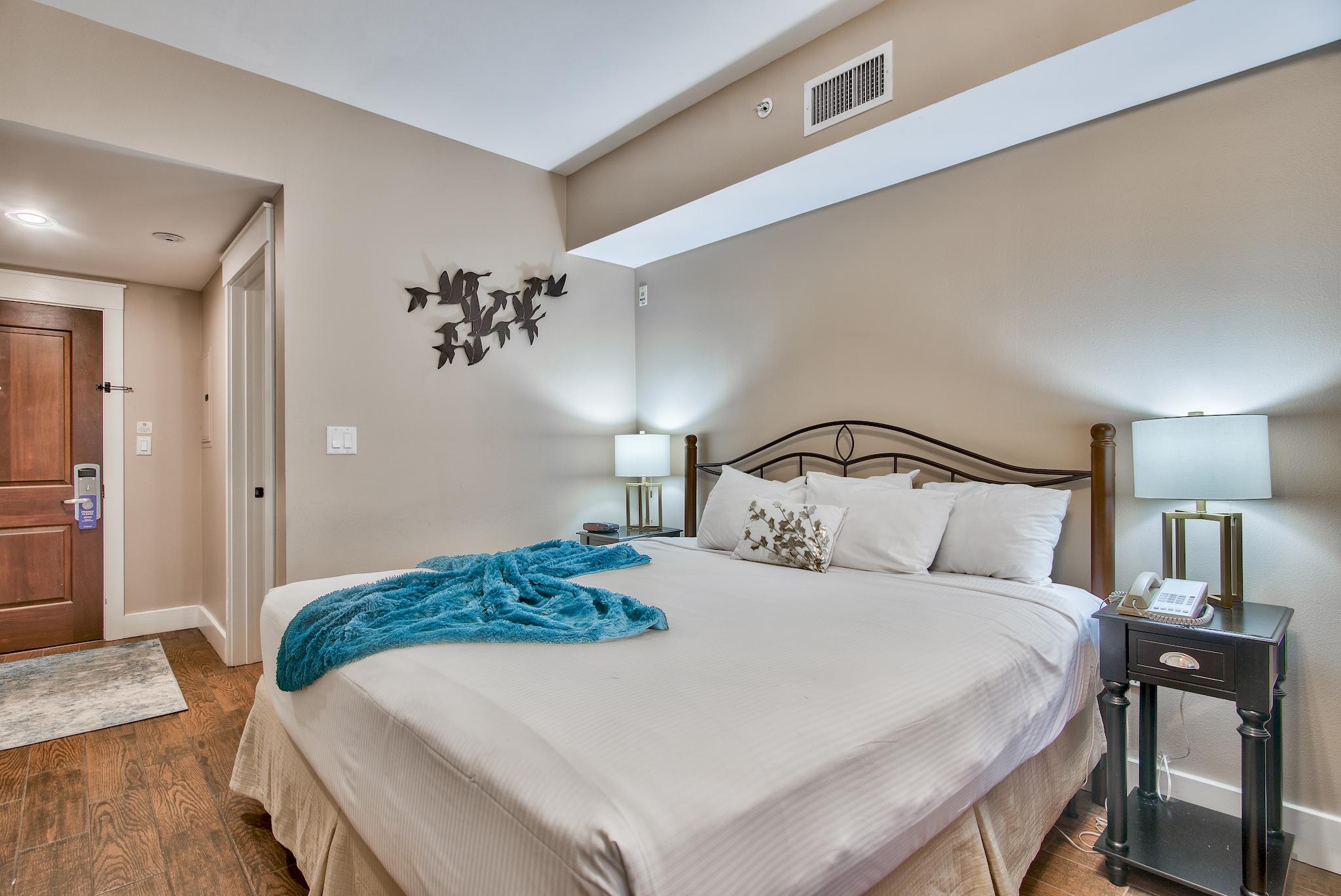 PILOT HOUSE - Residential