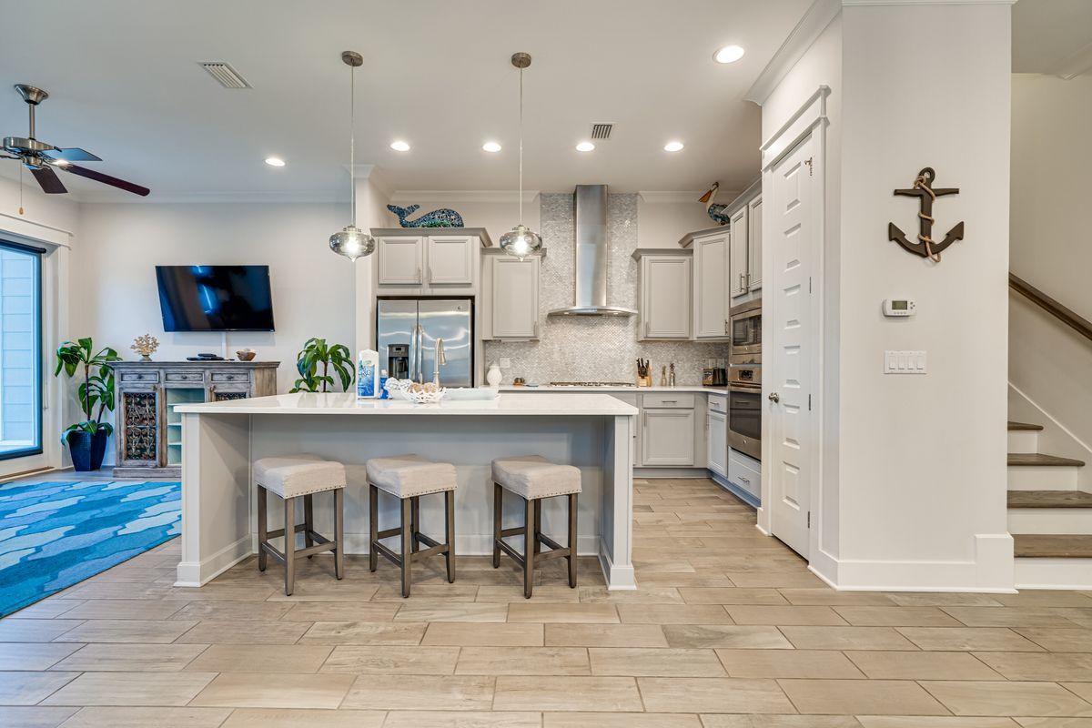 PROMINENCE - Residential