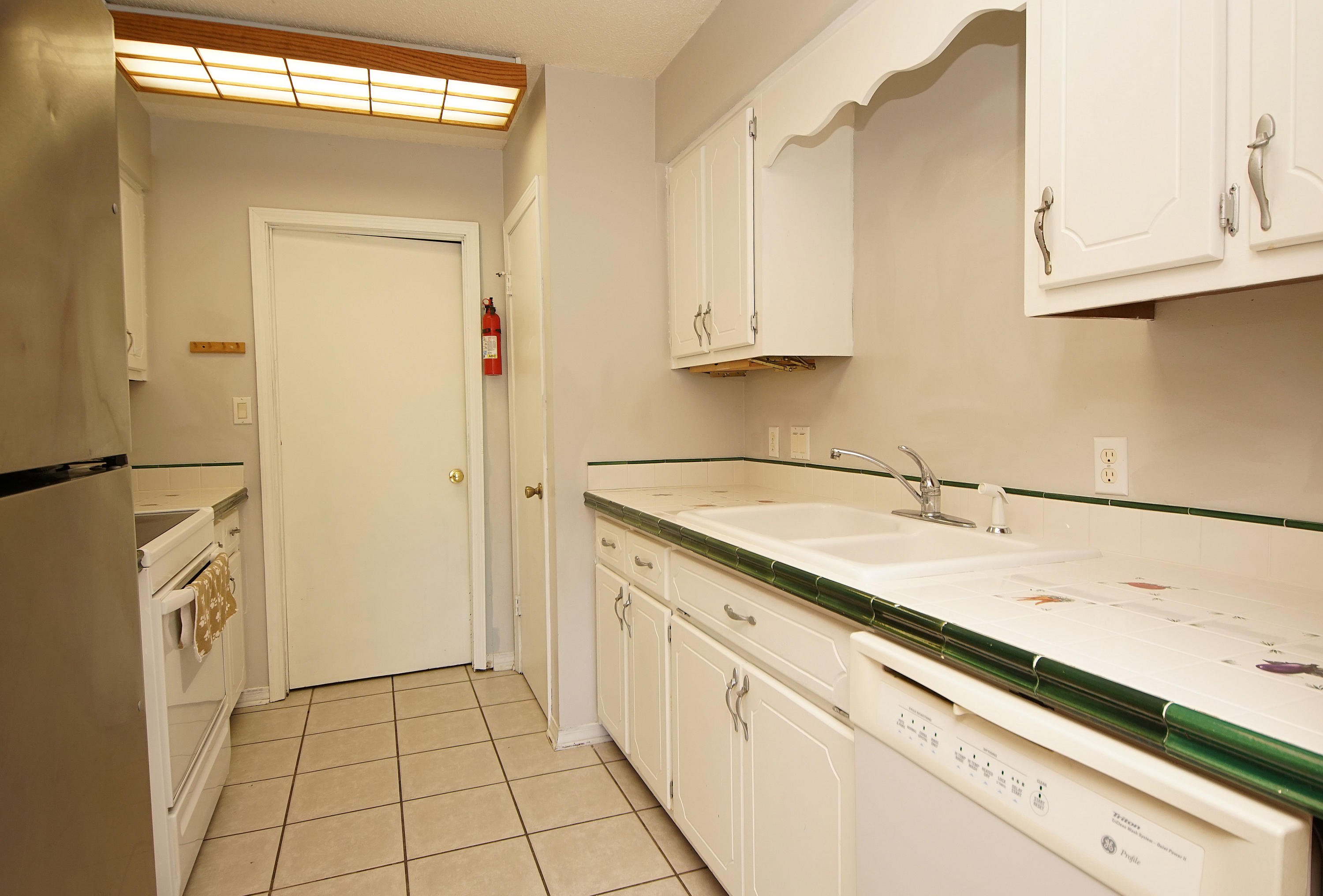 COUNTRYVIEW ESTATES - Residential