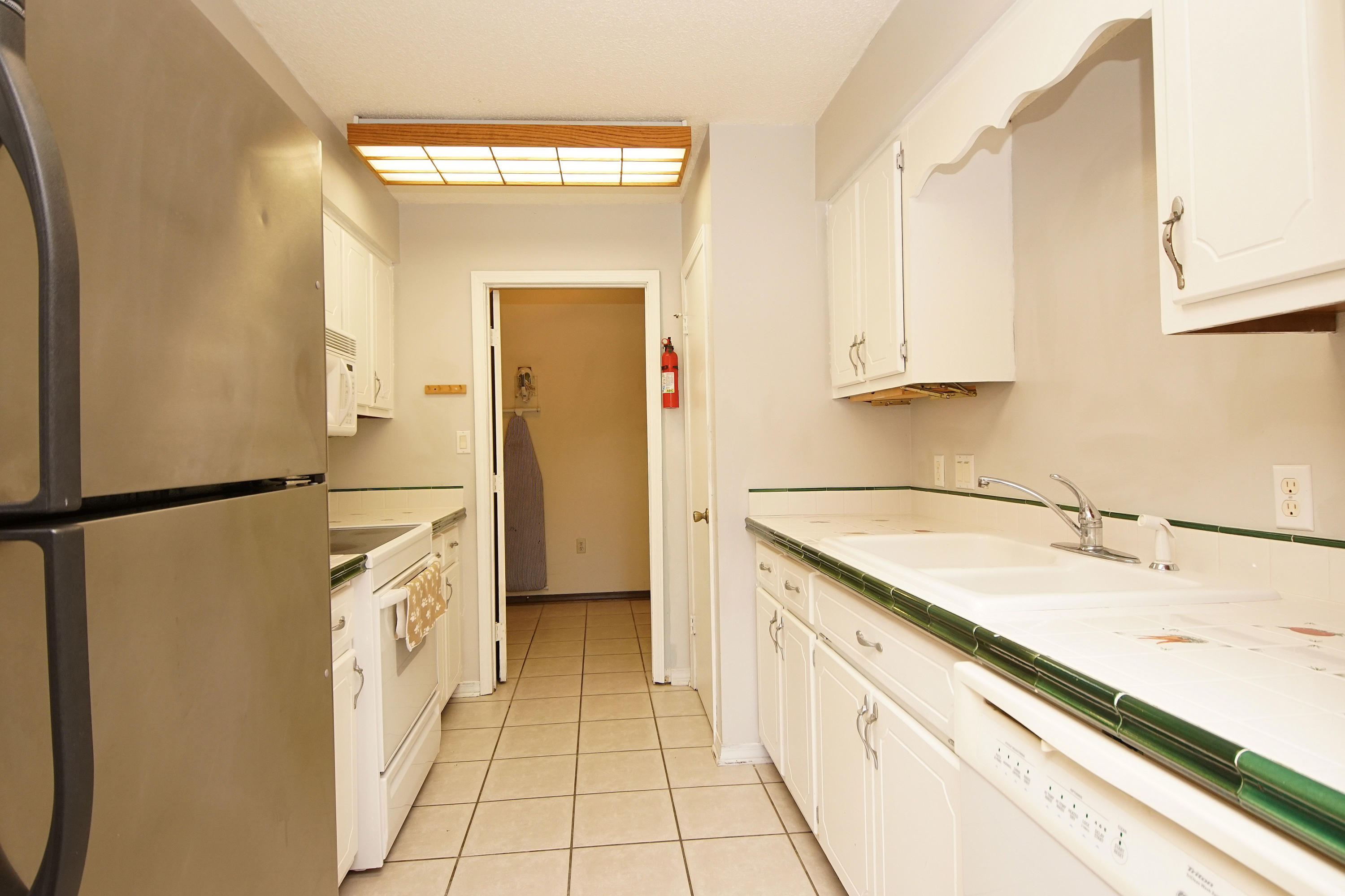 COUNTRYVIEW ESTATES - Residential