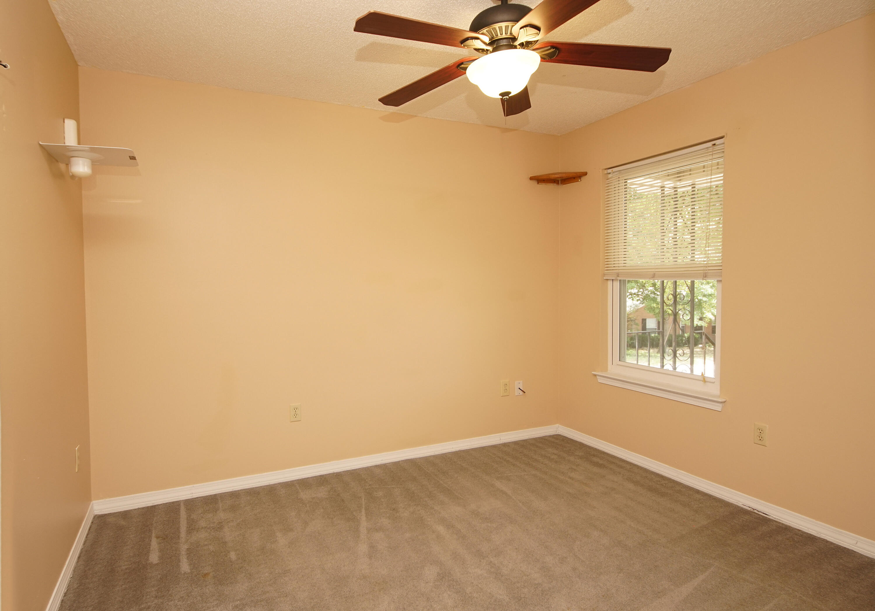 COUNTRYVIEW ESTATES - Residential