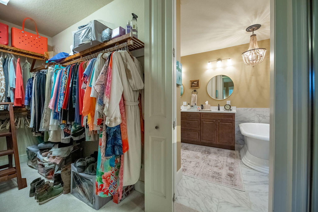 WILD HERON - CLUBSIDE - Residential