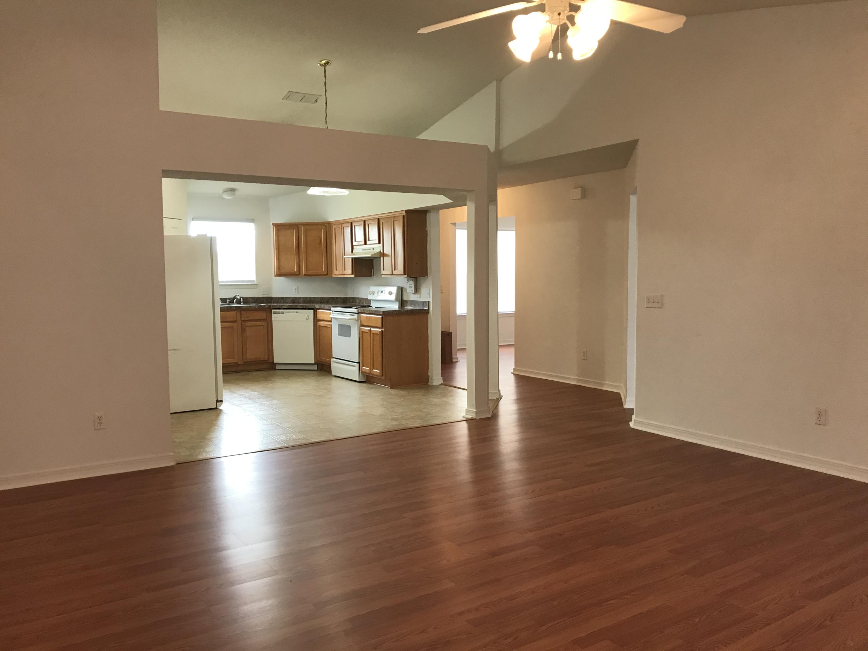 REDSTONE ESTATES - Residential Lease