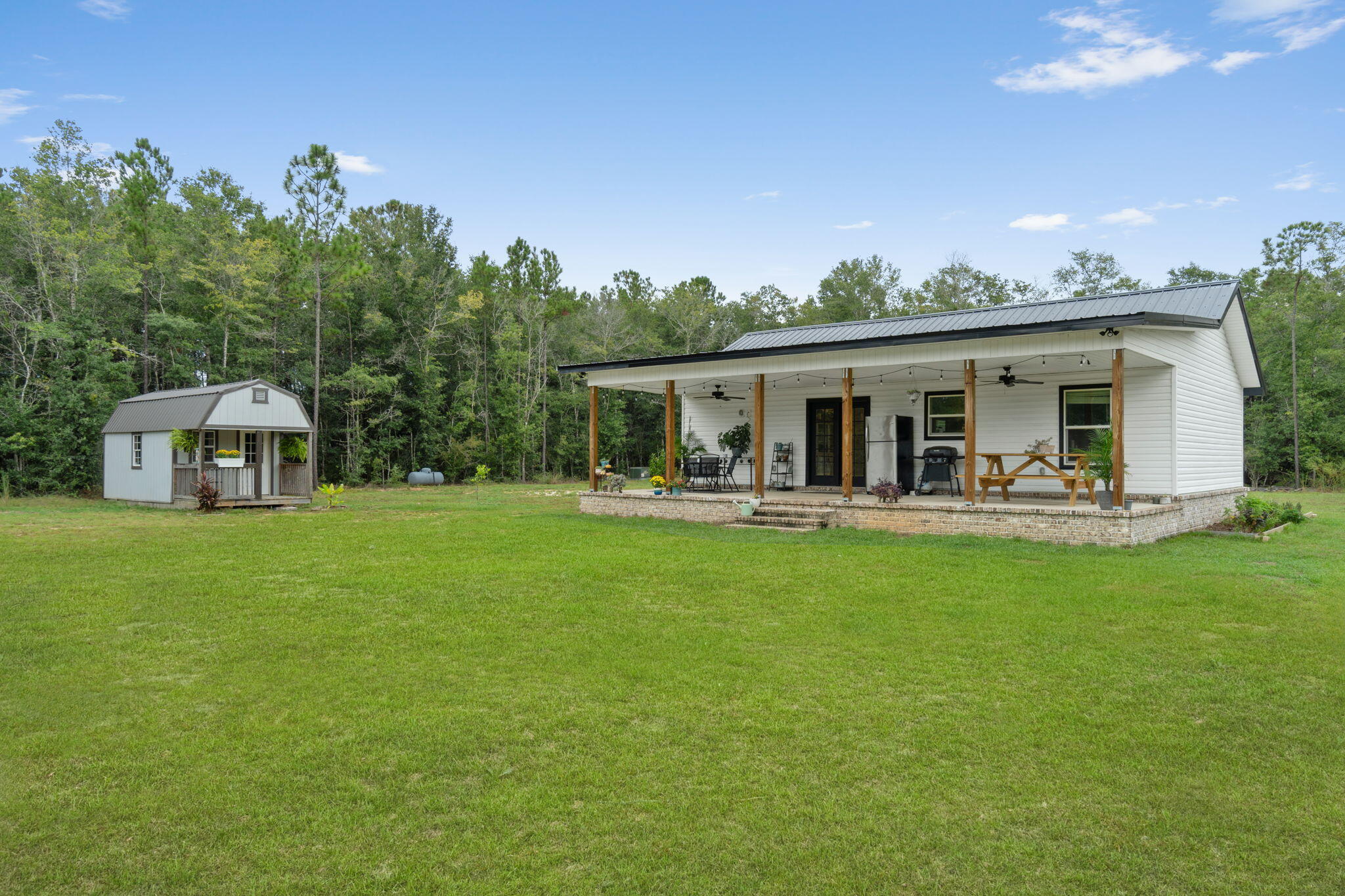 NORTH SUPERGROUP (221000.00) - Residential