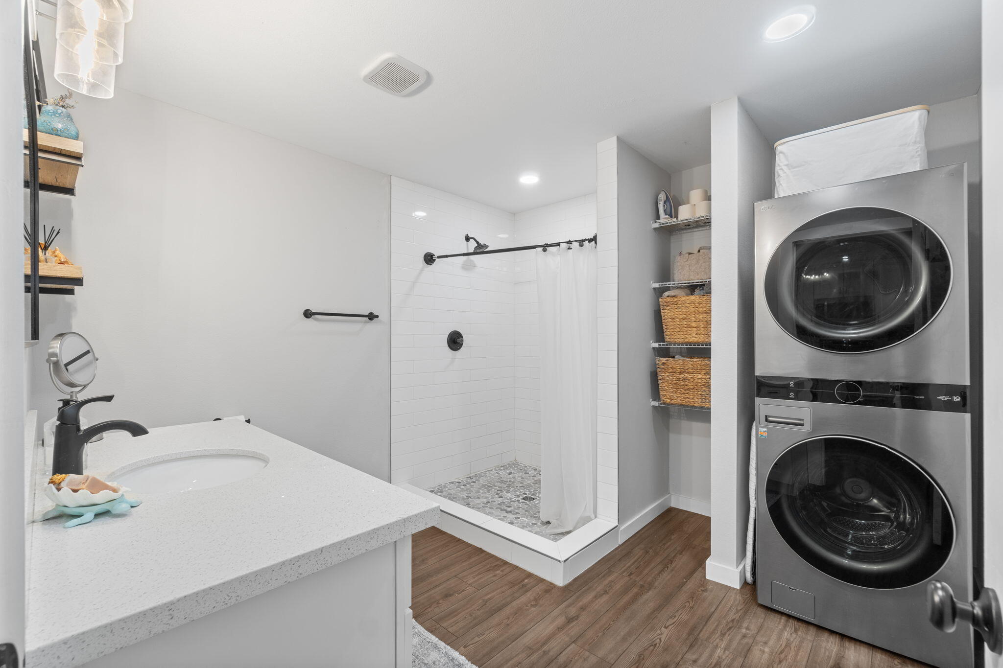 NORTH SUPERGROUP (221000.00) - Residential