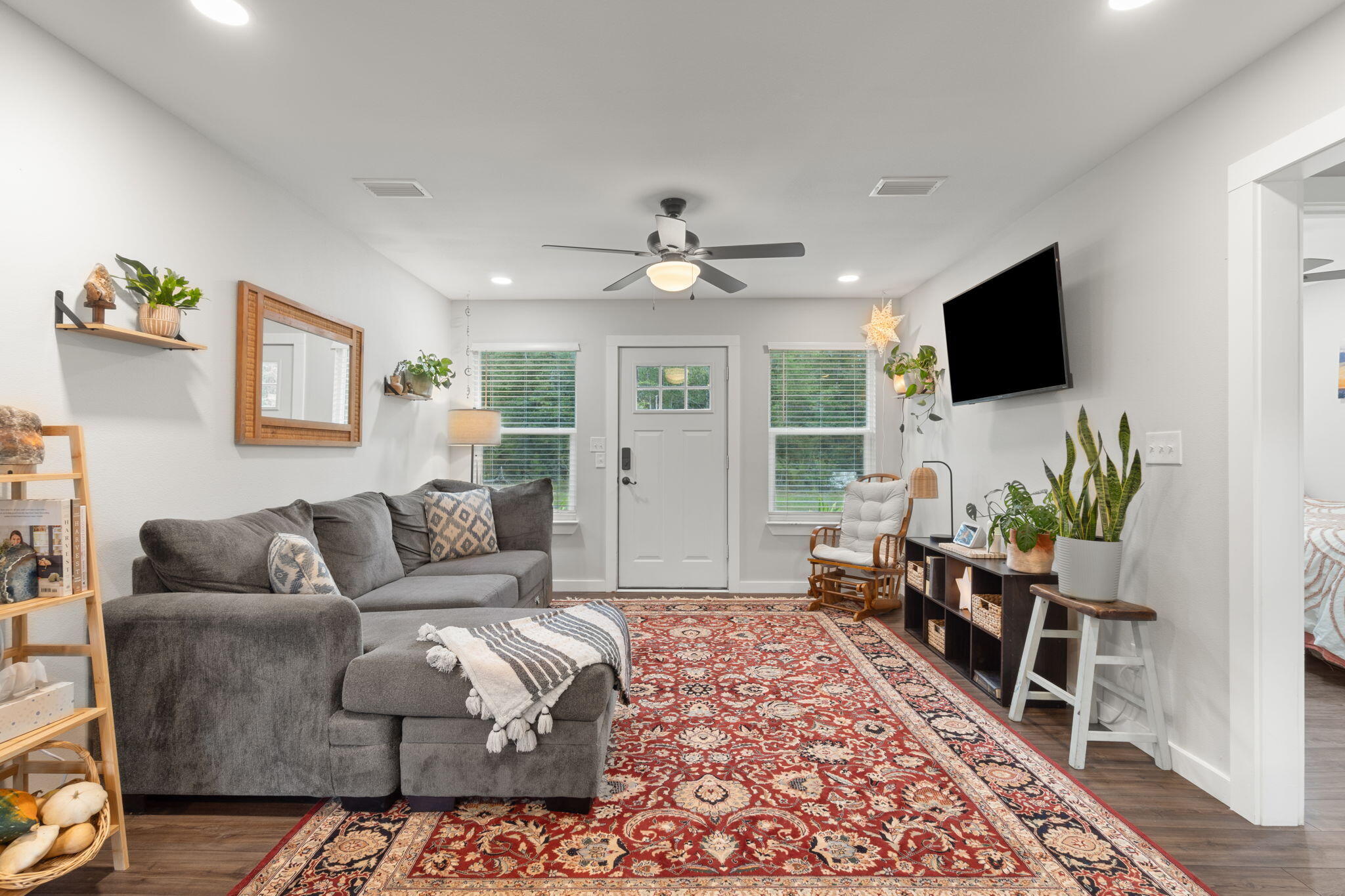 NORTH SUPERGROUP (221000.00) - Residential