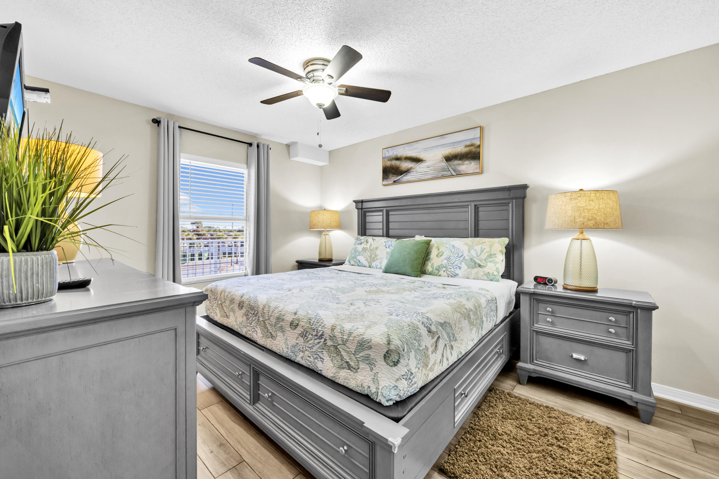 MARAVILLA CONDO 2 - Residential