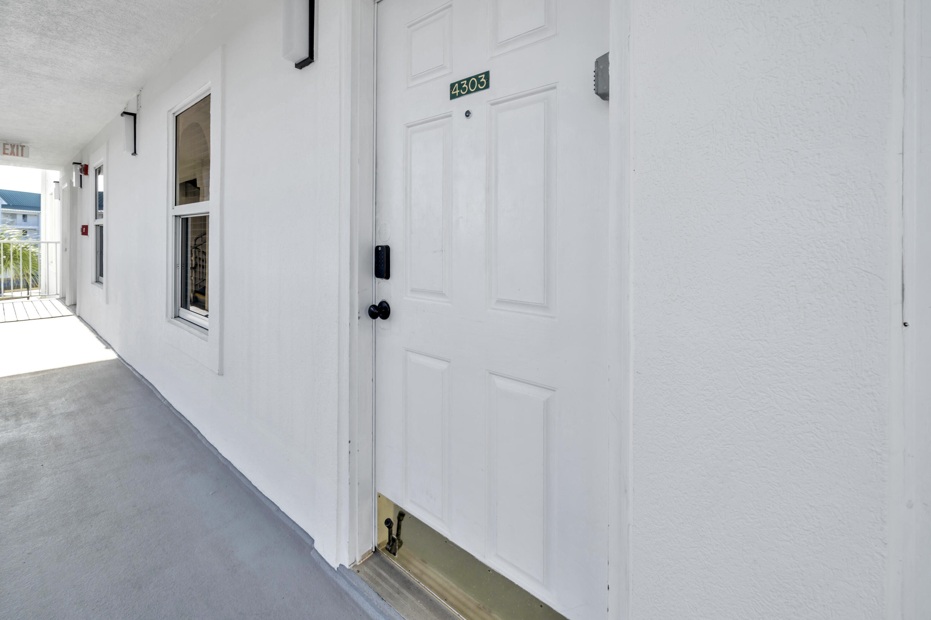 MARAVILLA CONDO 2 - Residential