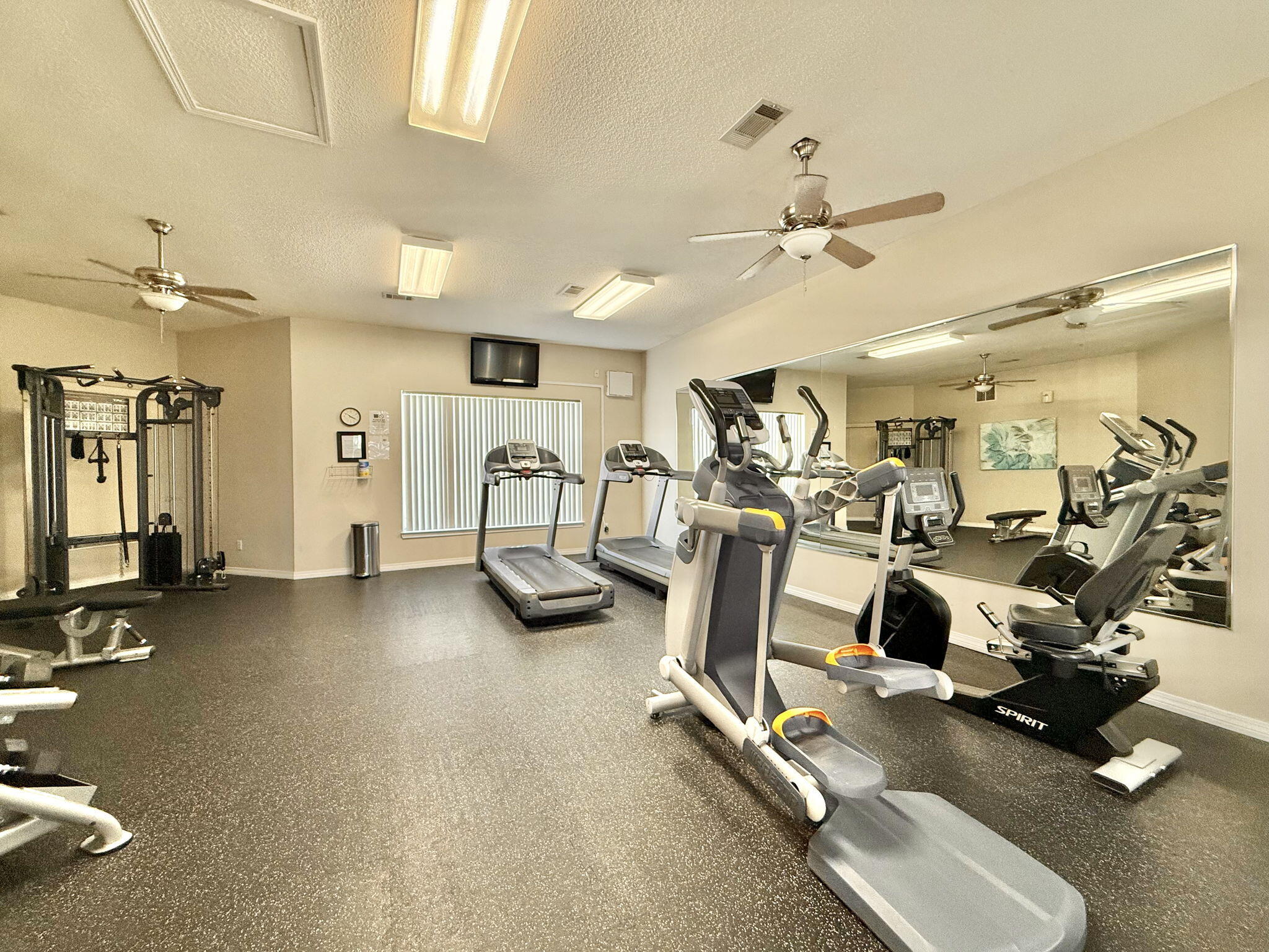 MARAVILLA CONDO 2 - Residential