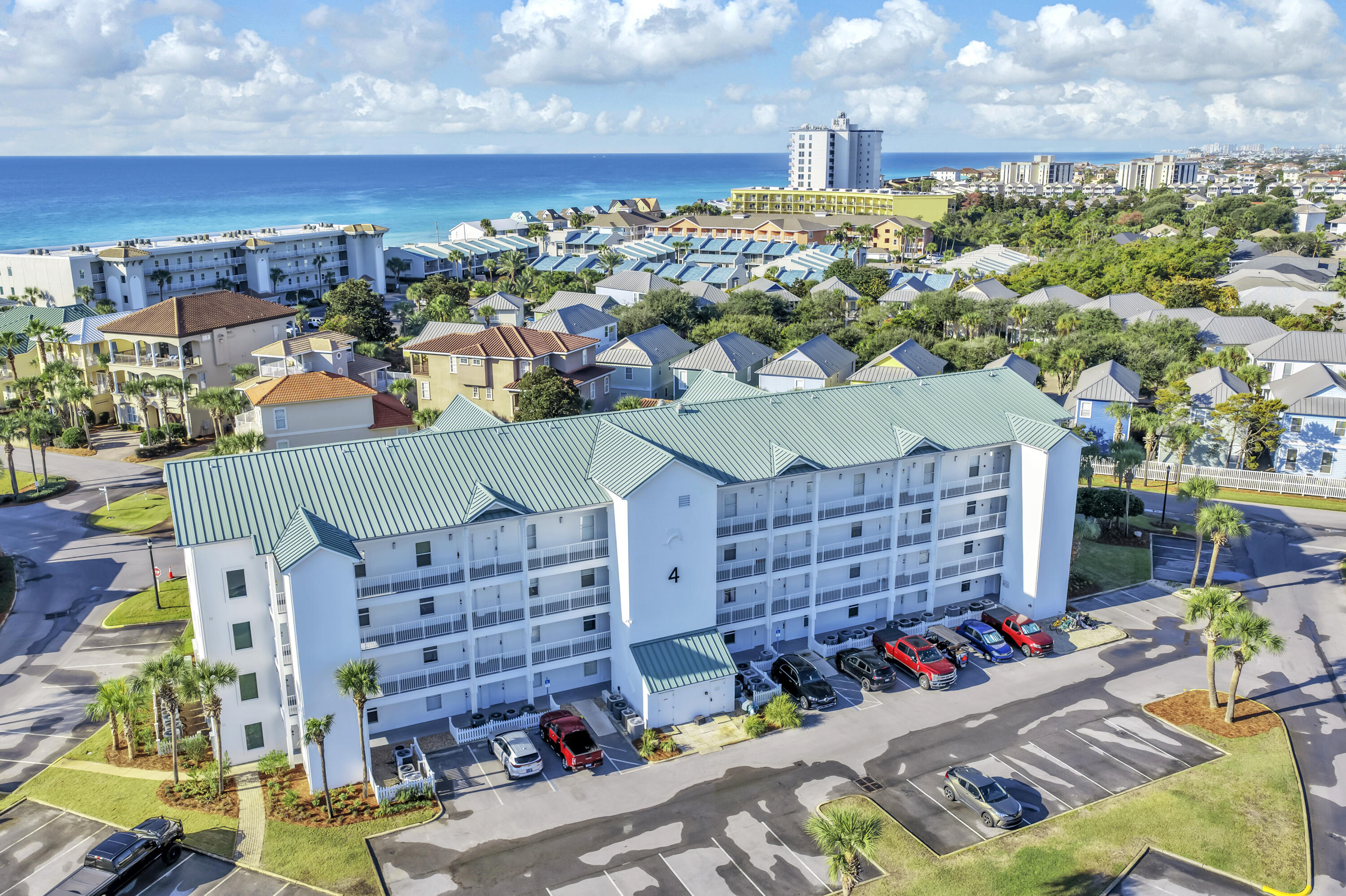 MARAVILLA CONDO 2 - Residential