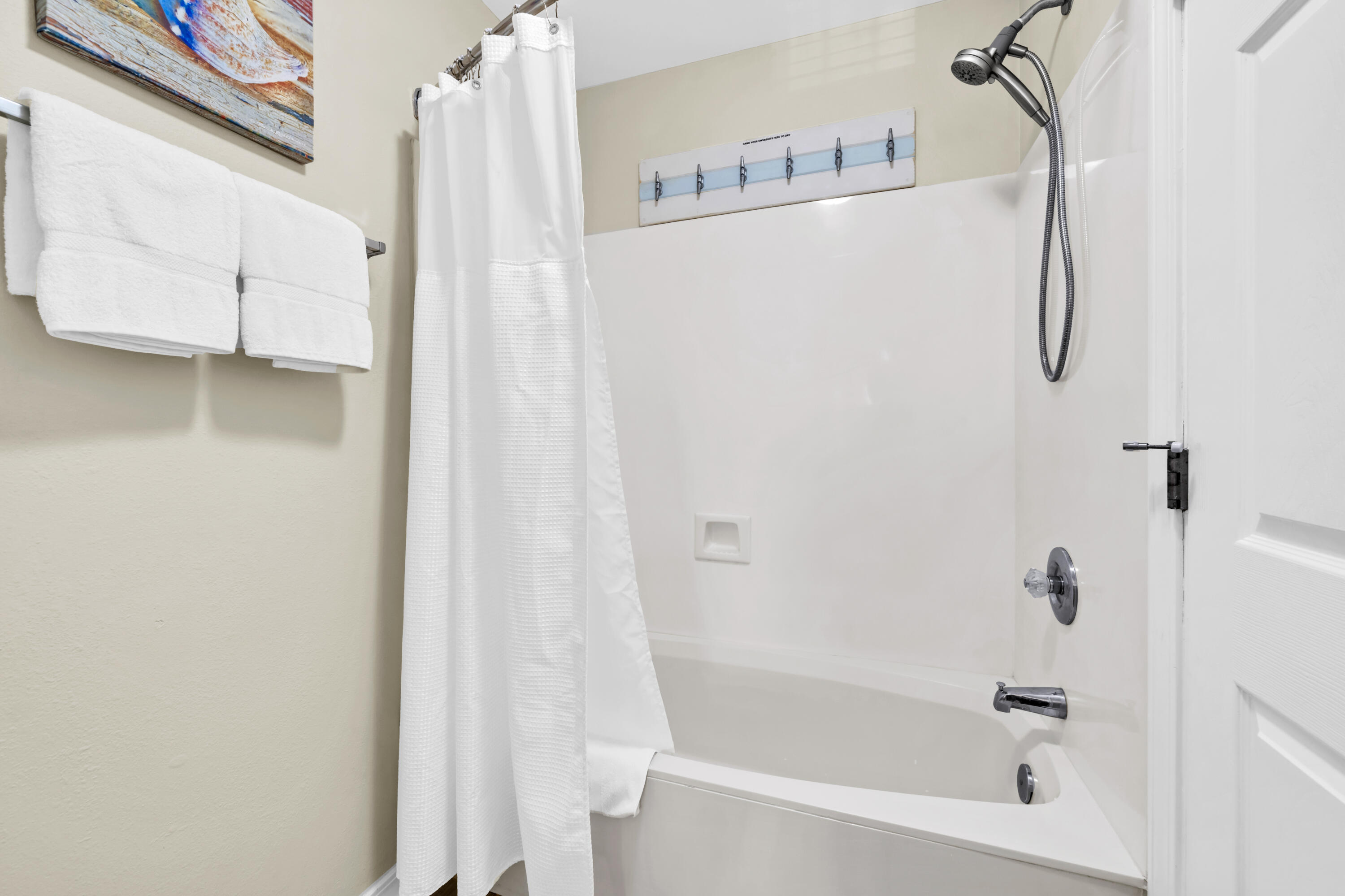 MARAVILLA CONDO 2 - Residential