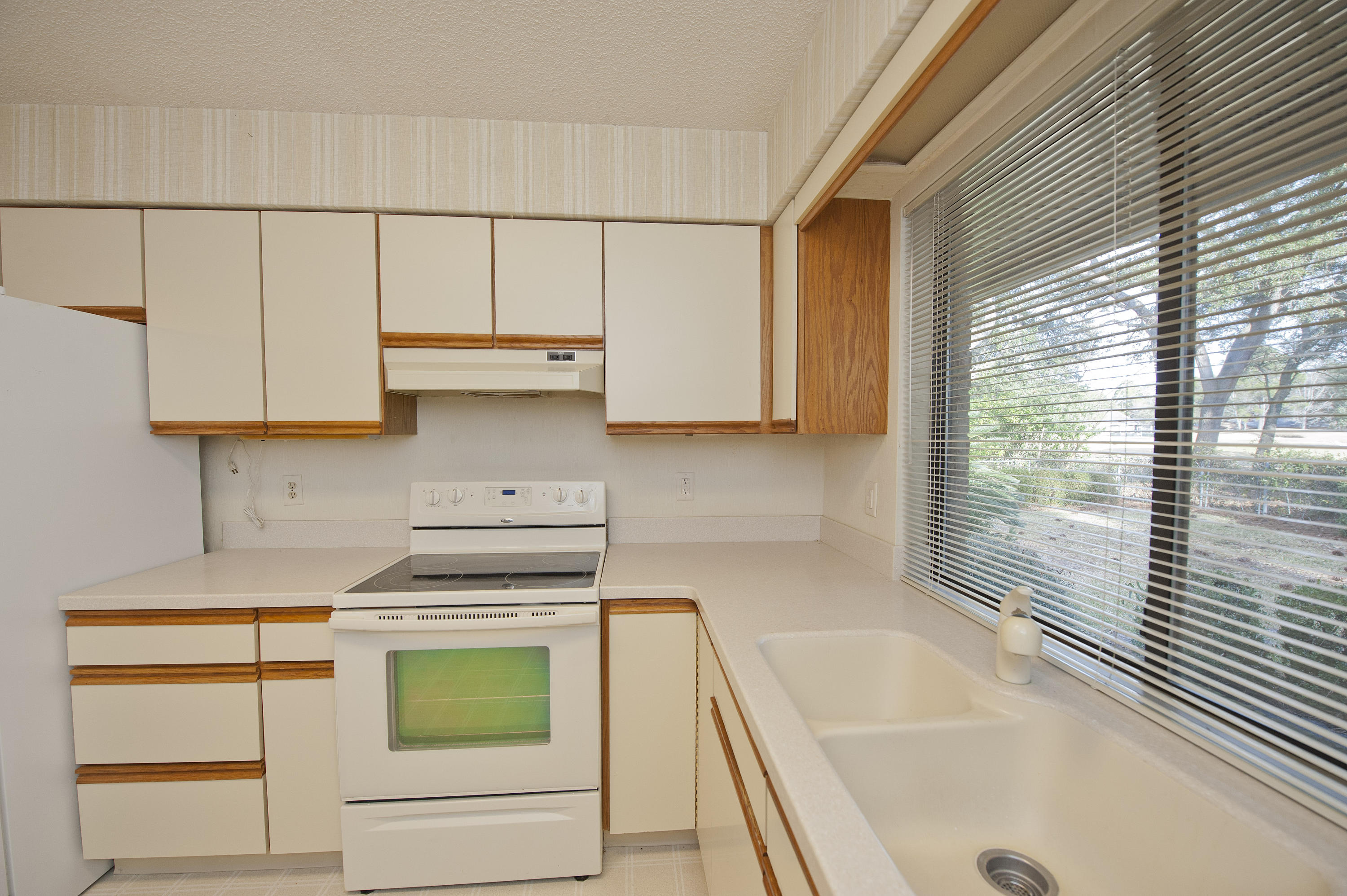 LAKE LORRAINE ESTATES 3 - Residential