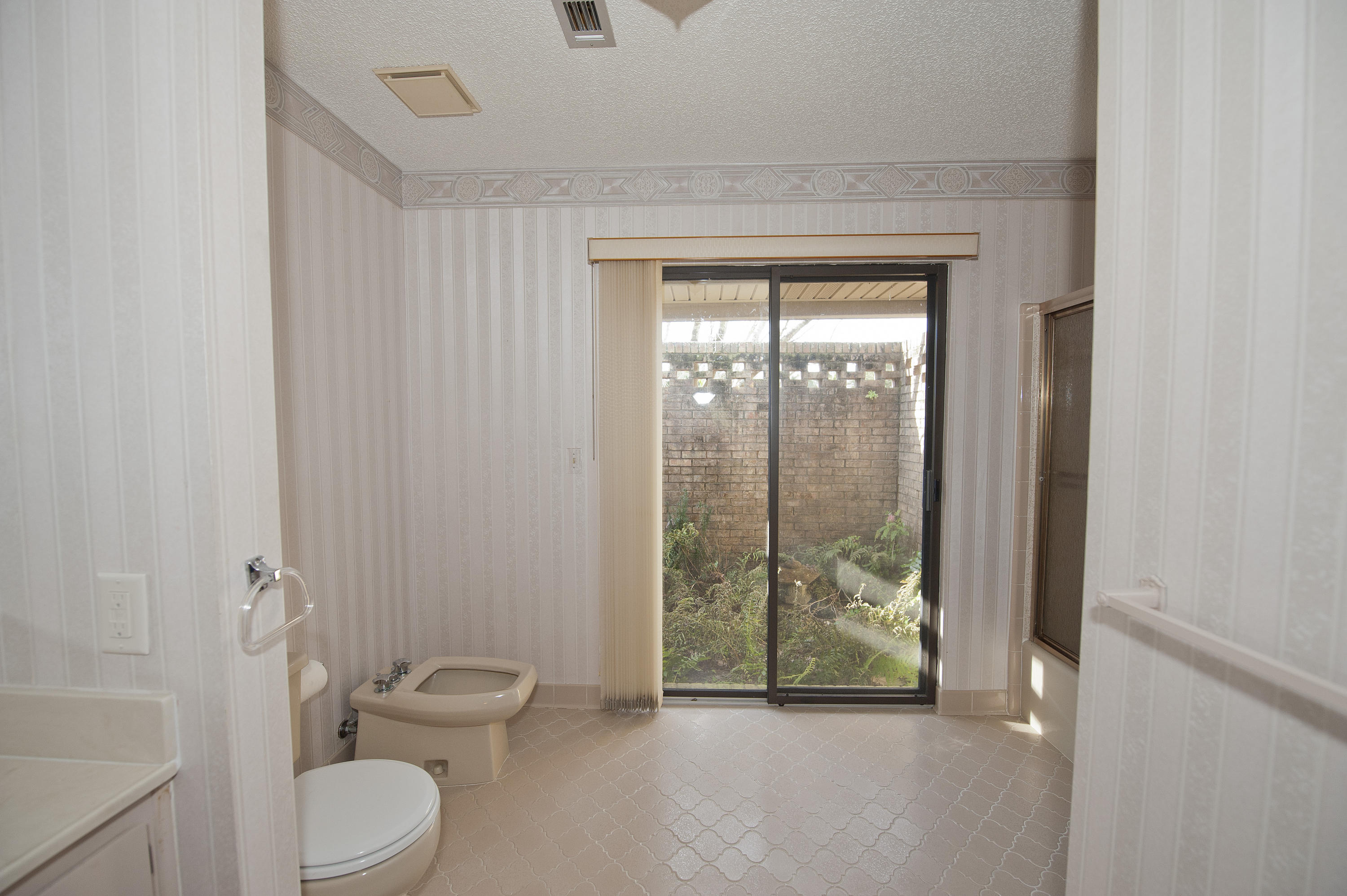 LAKE LORRAINE ESTATES 3 - Residential