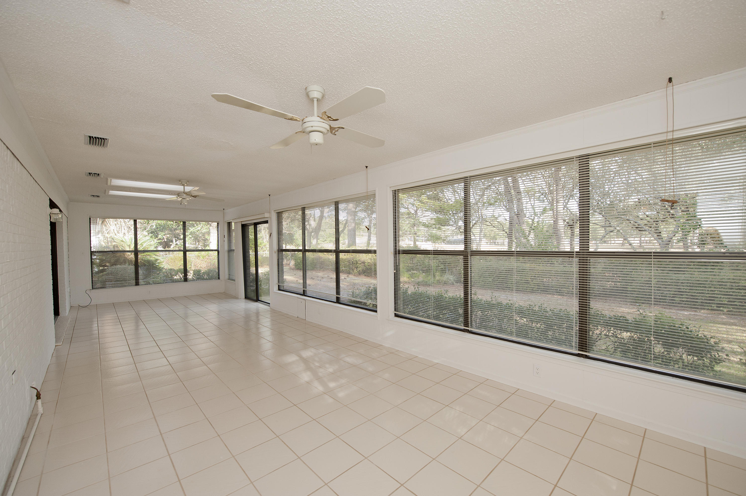 LAKE LORRAINE ESTATES 3 - Residential