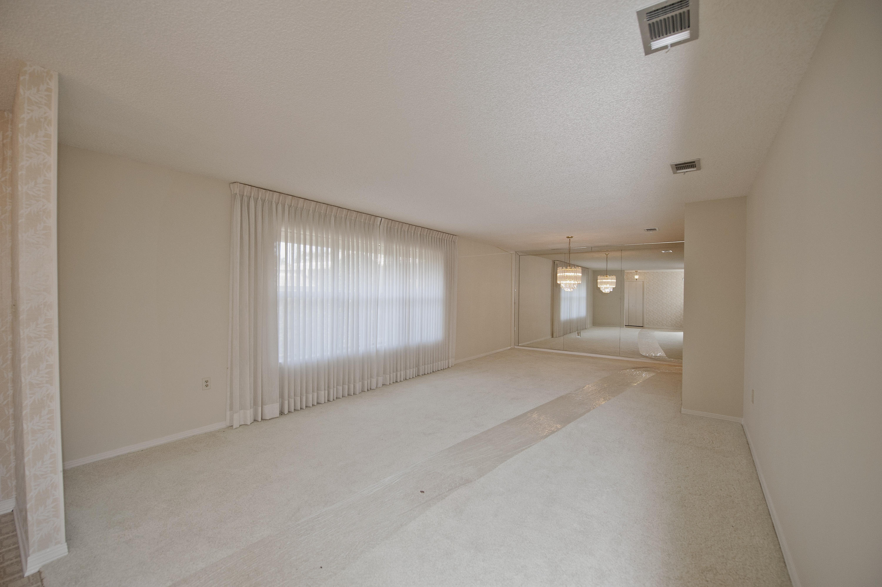 LAKE LORRAINE ESTATES 3 - Residential