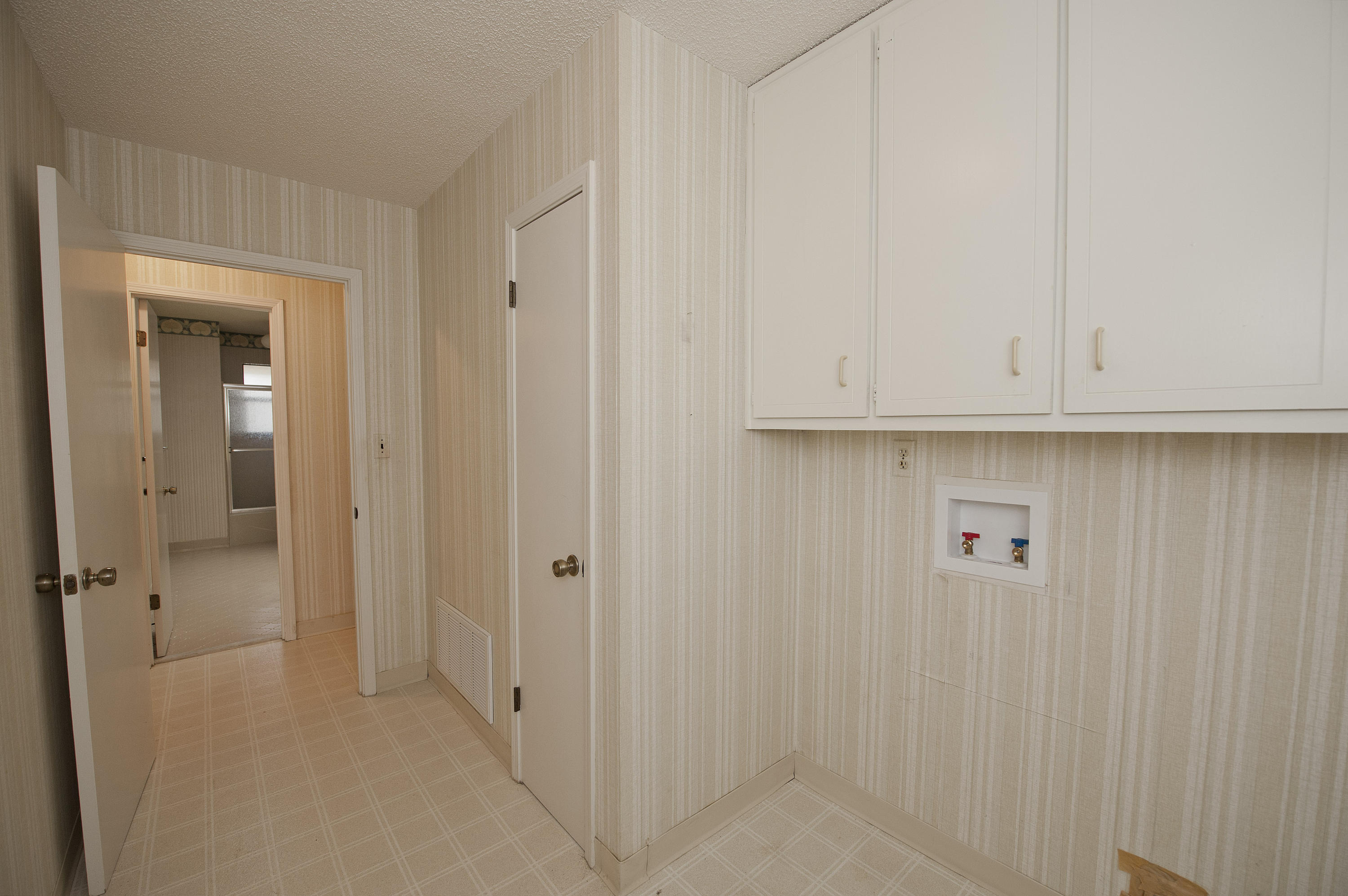 LAKE LORRAINE ESTATES 3 - Residential