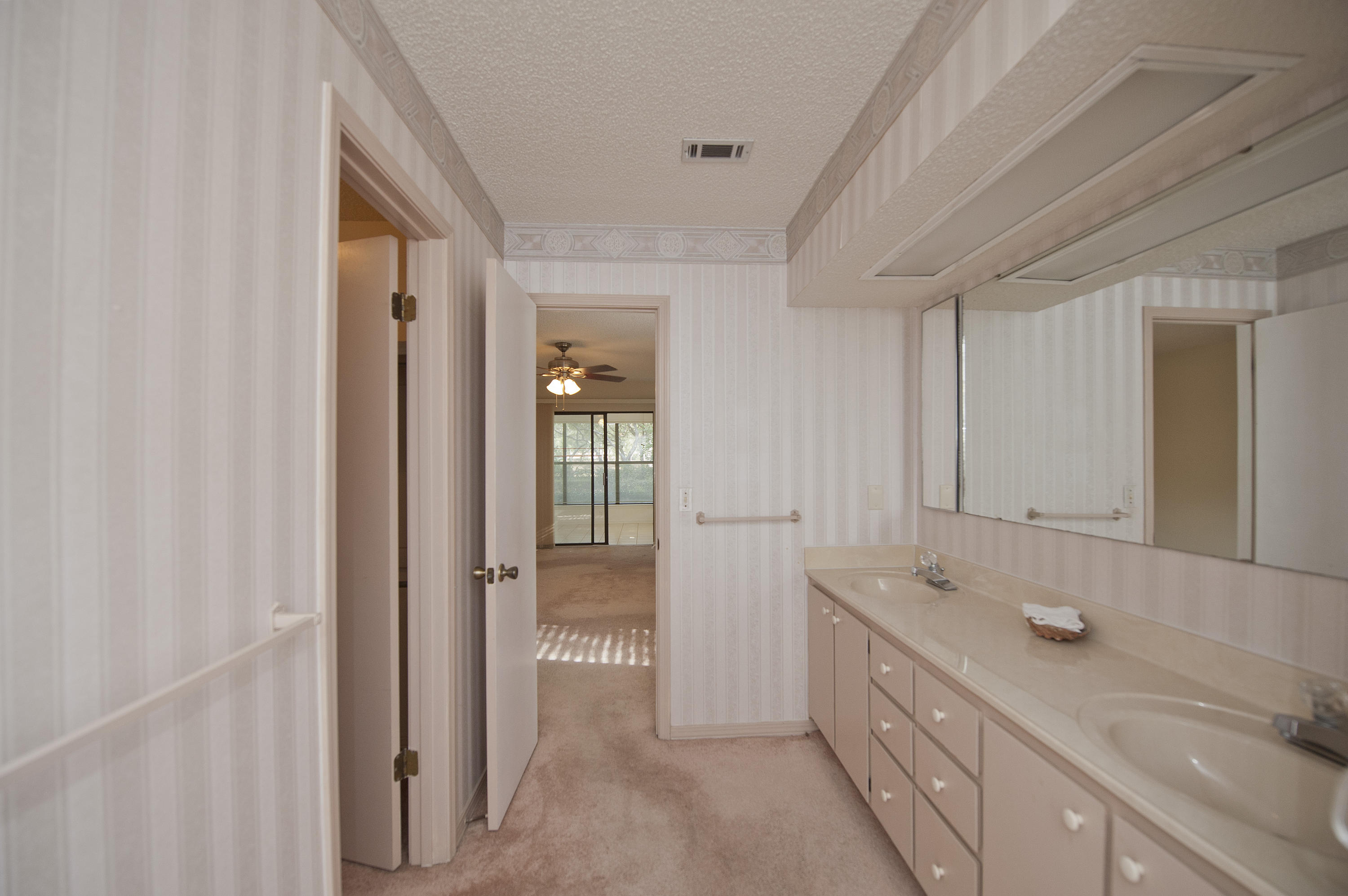 LAKE LORRAINE ESTATES 3 - Residential