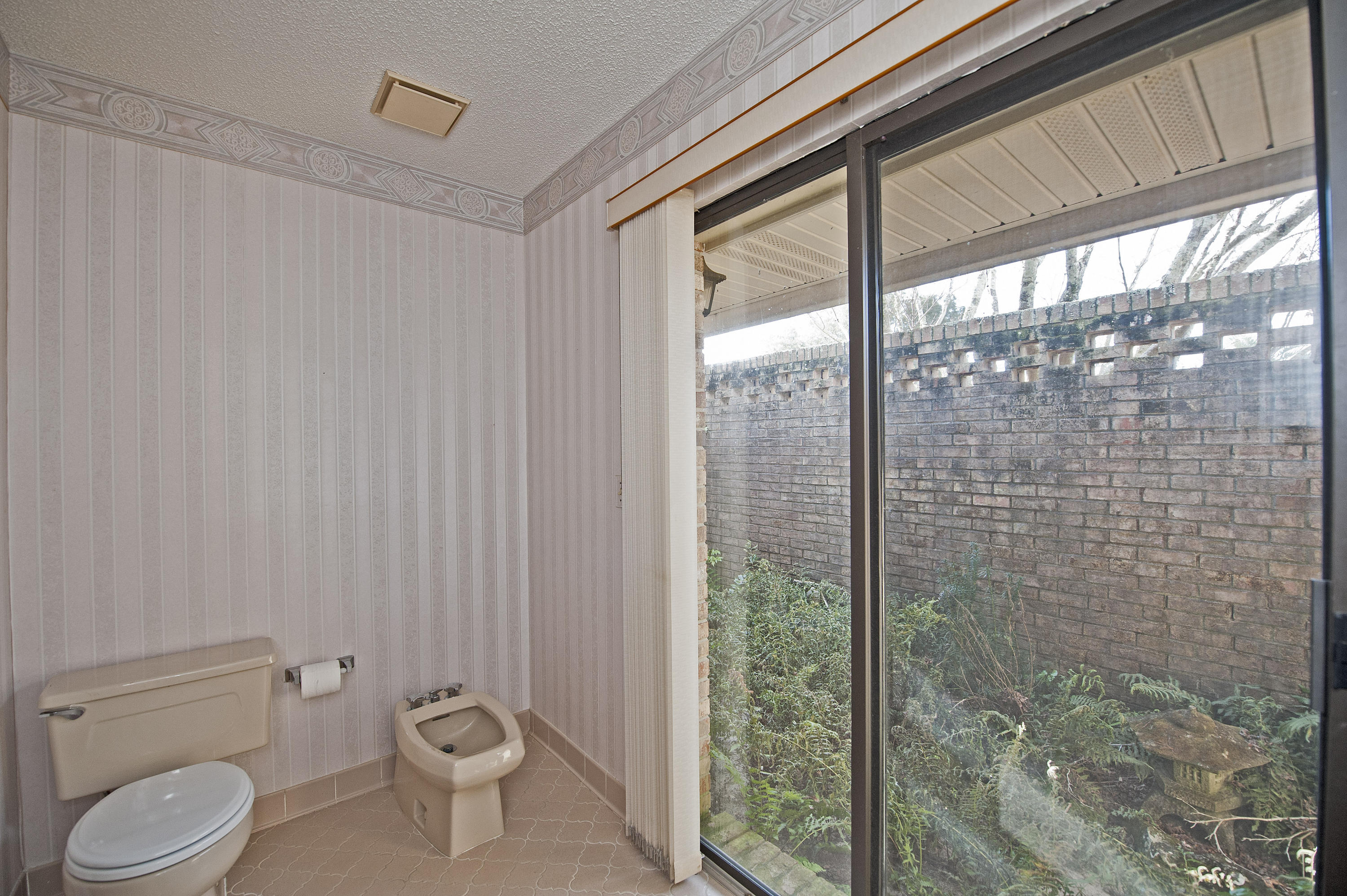 LAKE LORRAINE ESTATES 3 - Residential