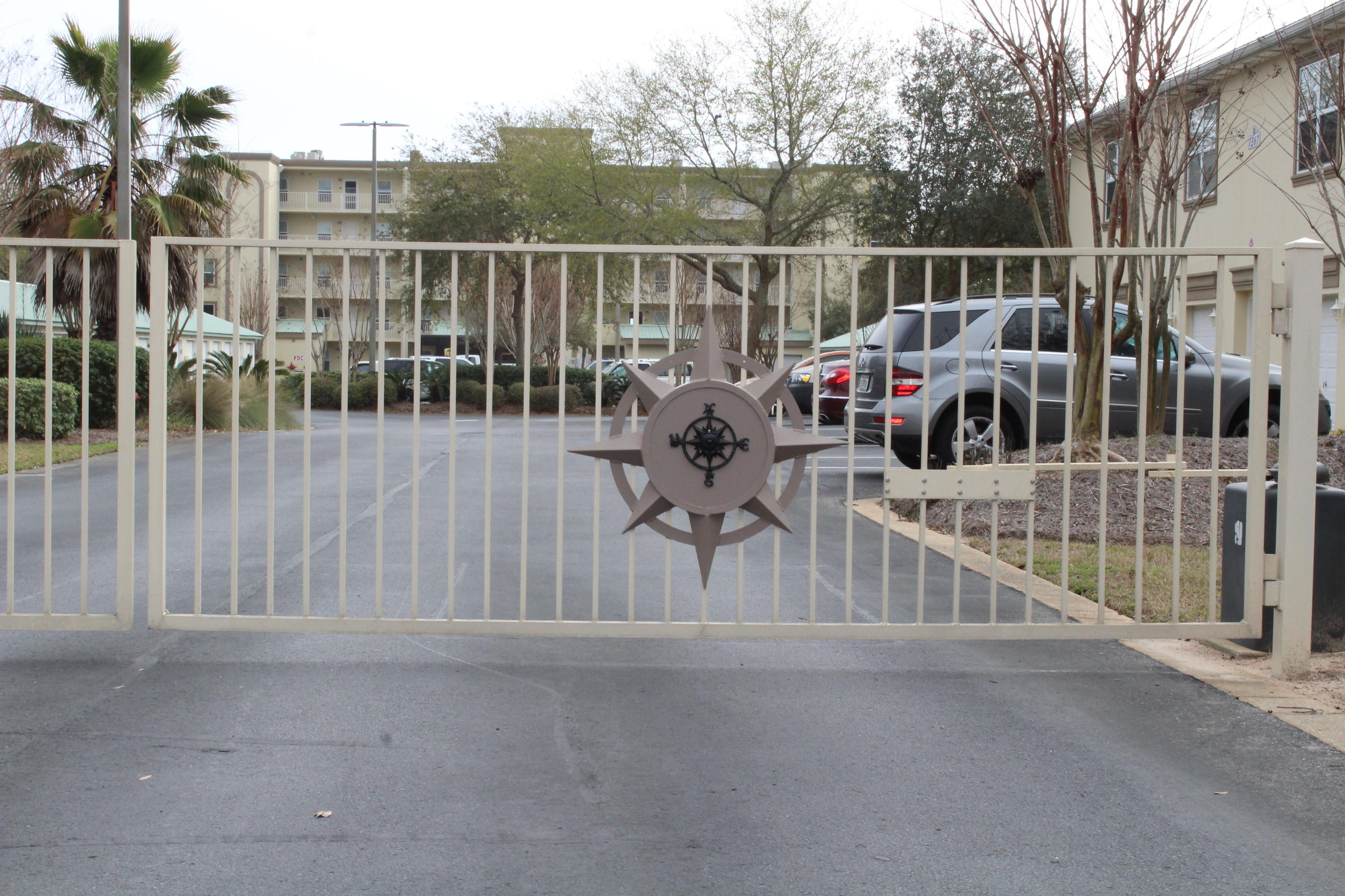 INTERCOASTAL POINTE - Residential