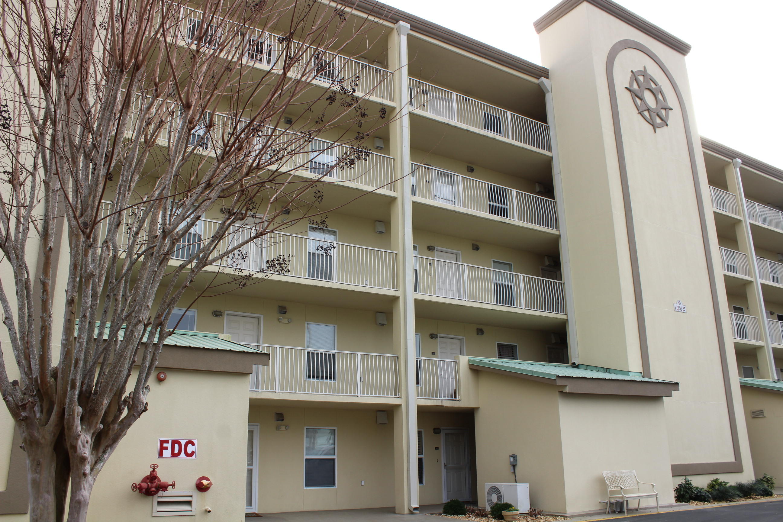 INTERCOASTAL POINTE - Residential