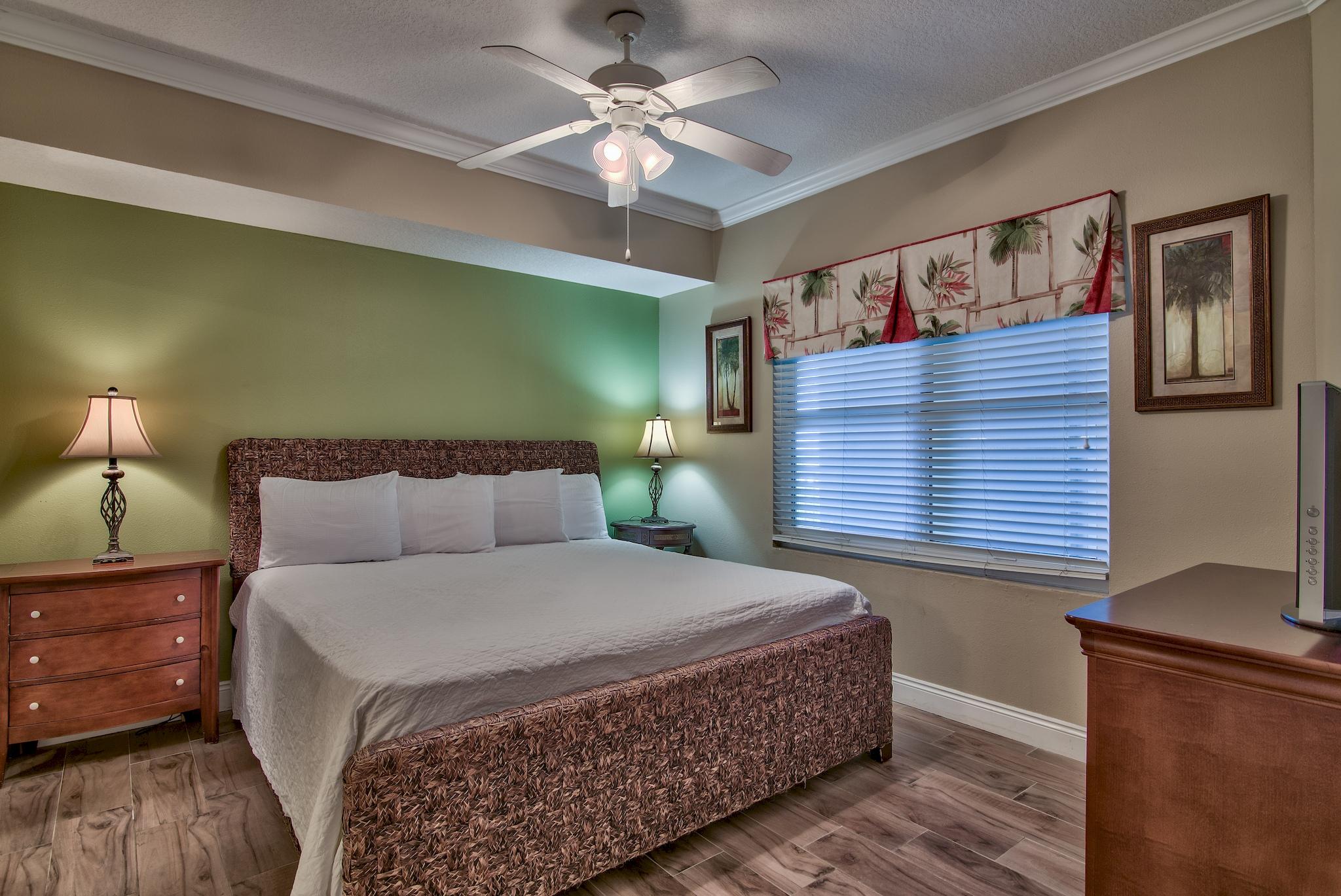 PALAZZO CONDOMINIUM - Residential