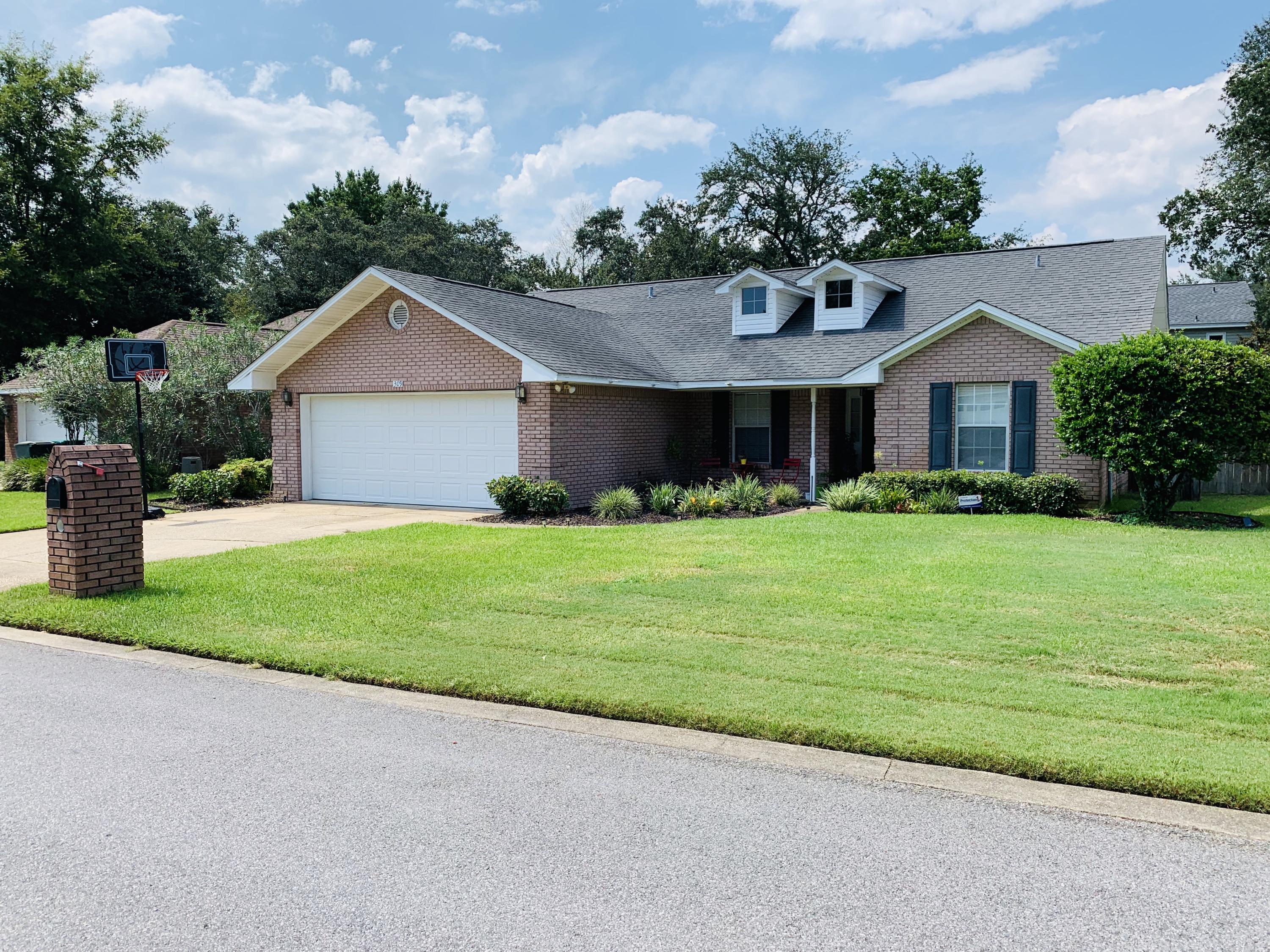 PARKWOOD PLACE AT BLUEWATER BAY - Residential Lease