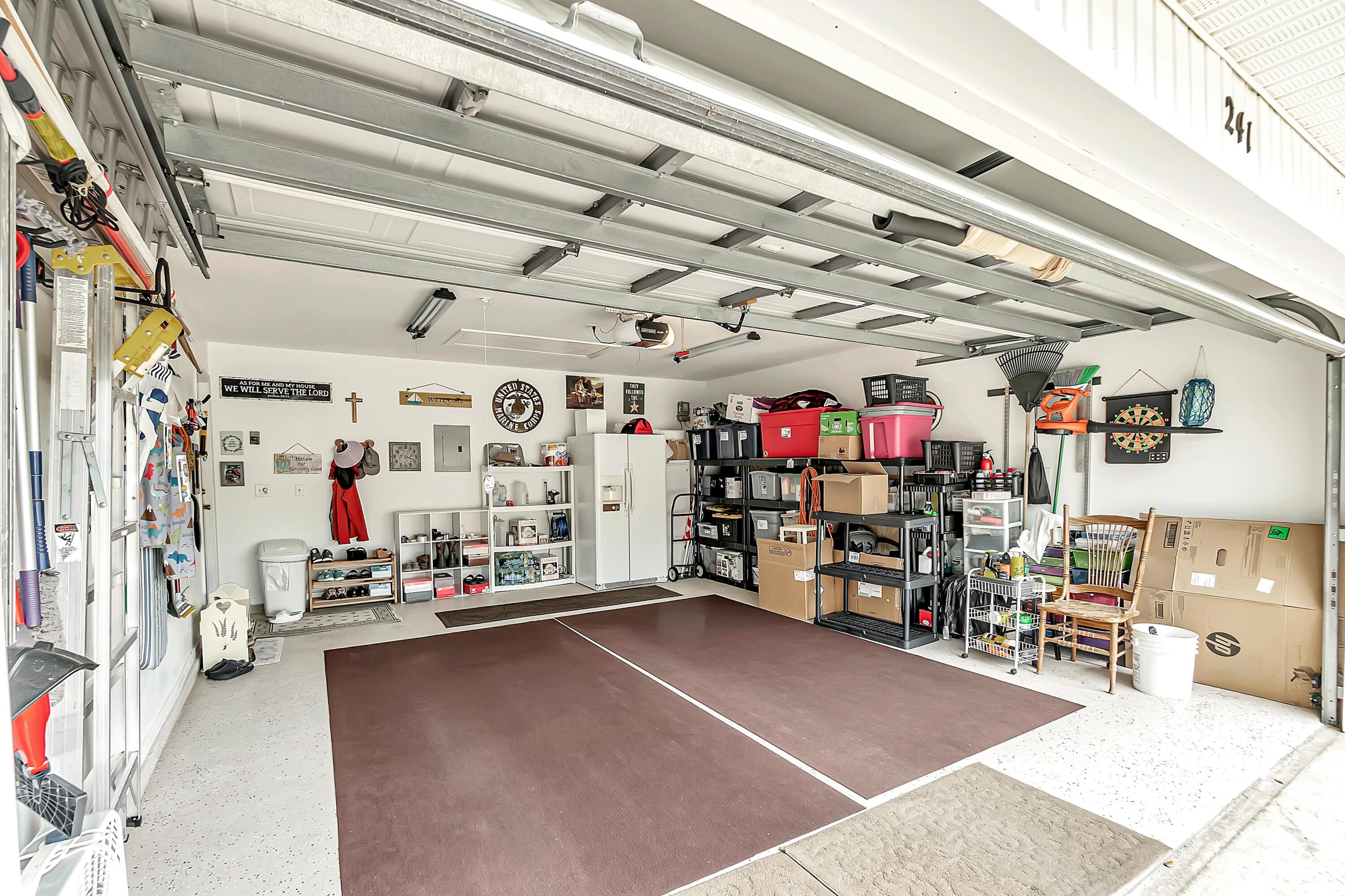 COUNTRYVIEW ESTATES 6TH ADDN PH1 - Residential