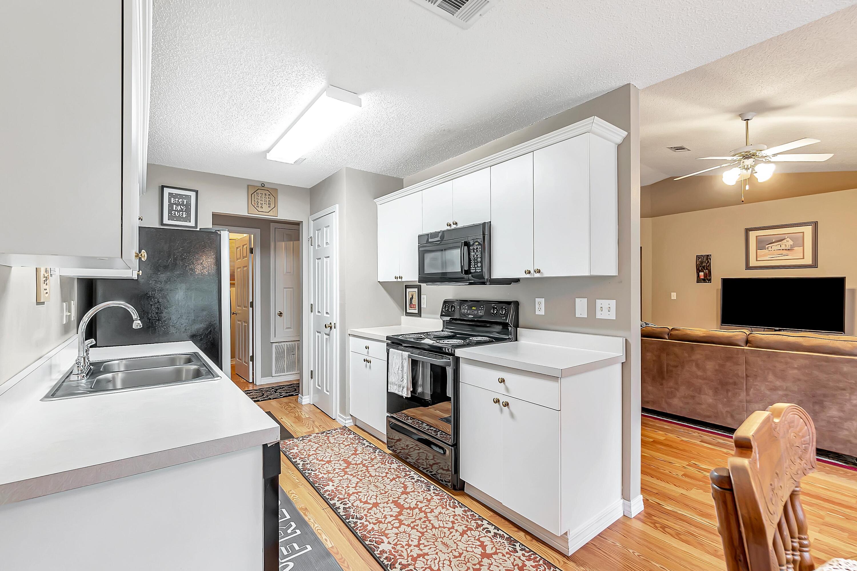 COUNTRYVIEW ESTATES 6TH ADDN PH1 - Residential